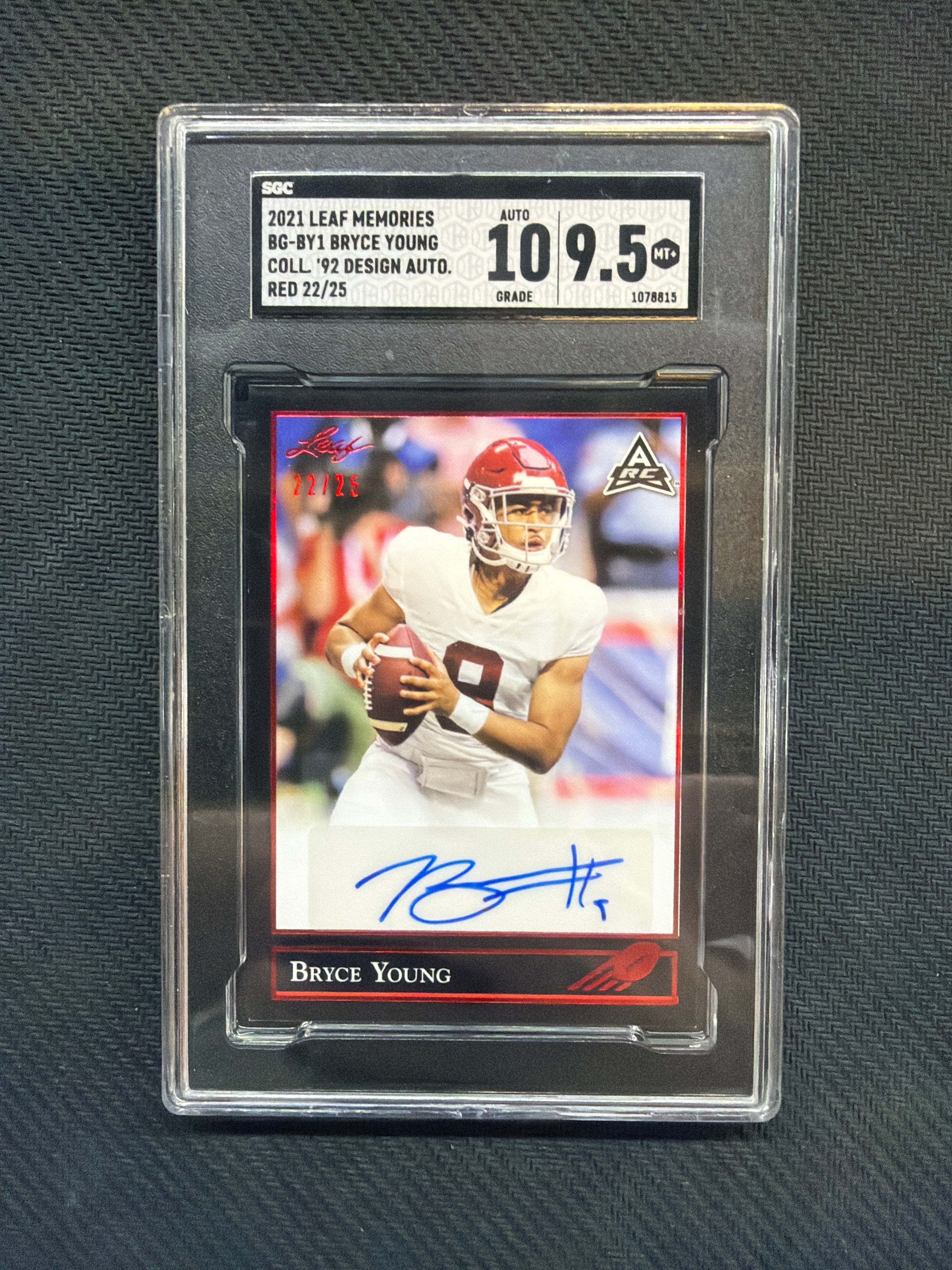 2021 Leaf Bryce Young Auto /25 Alabama SGC 9.5 10