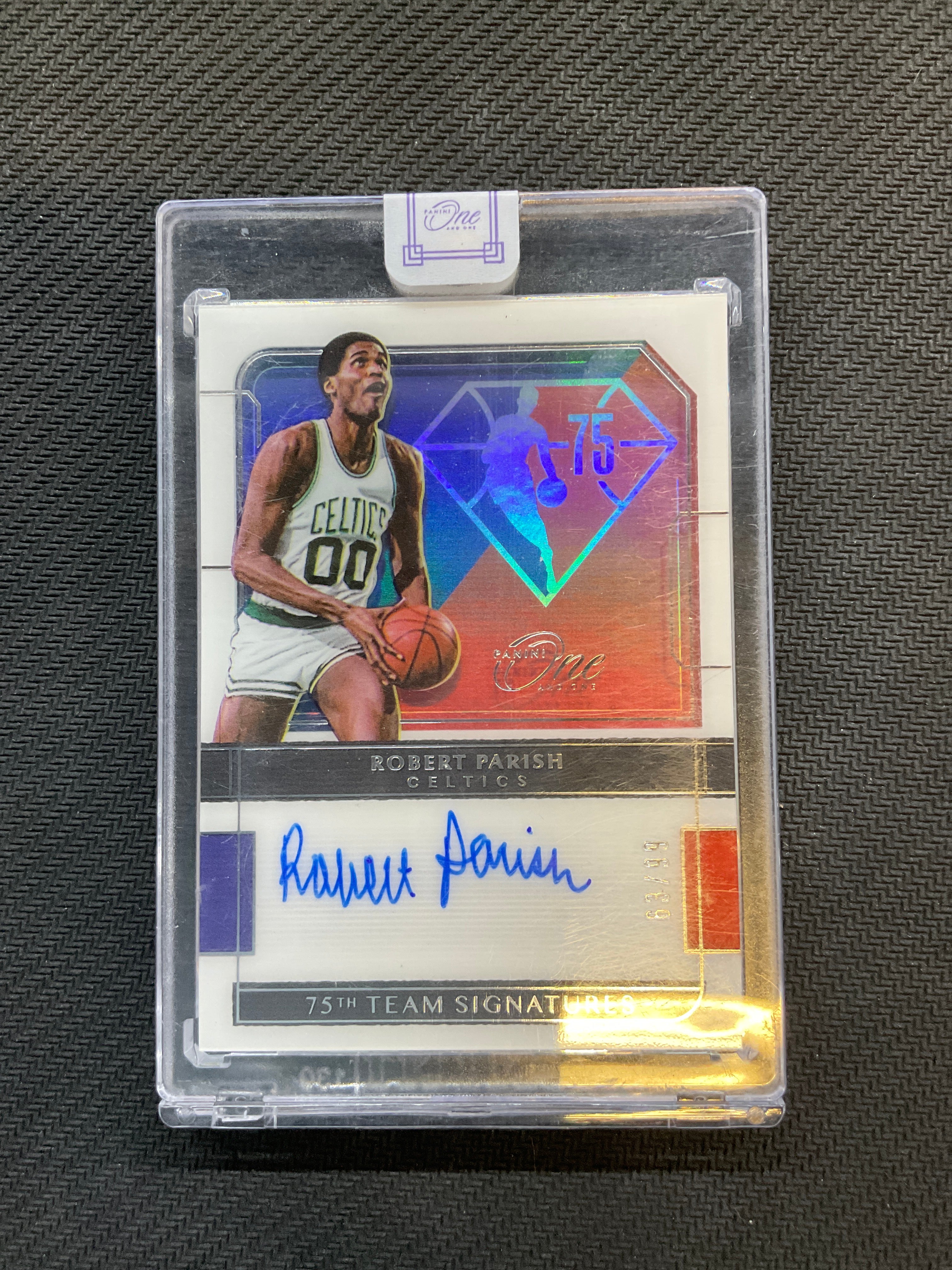 2021-22 Panini One Robert Parish Auto /99 75th