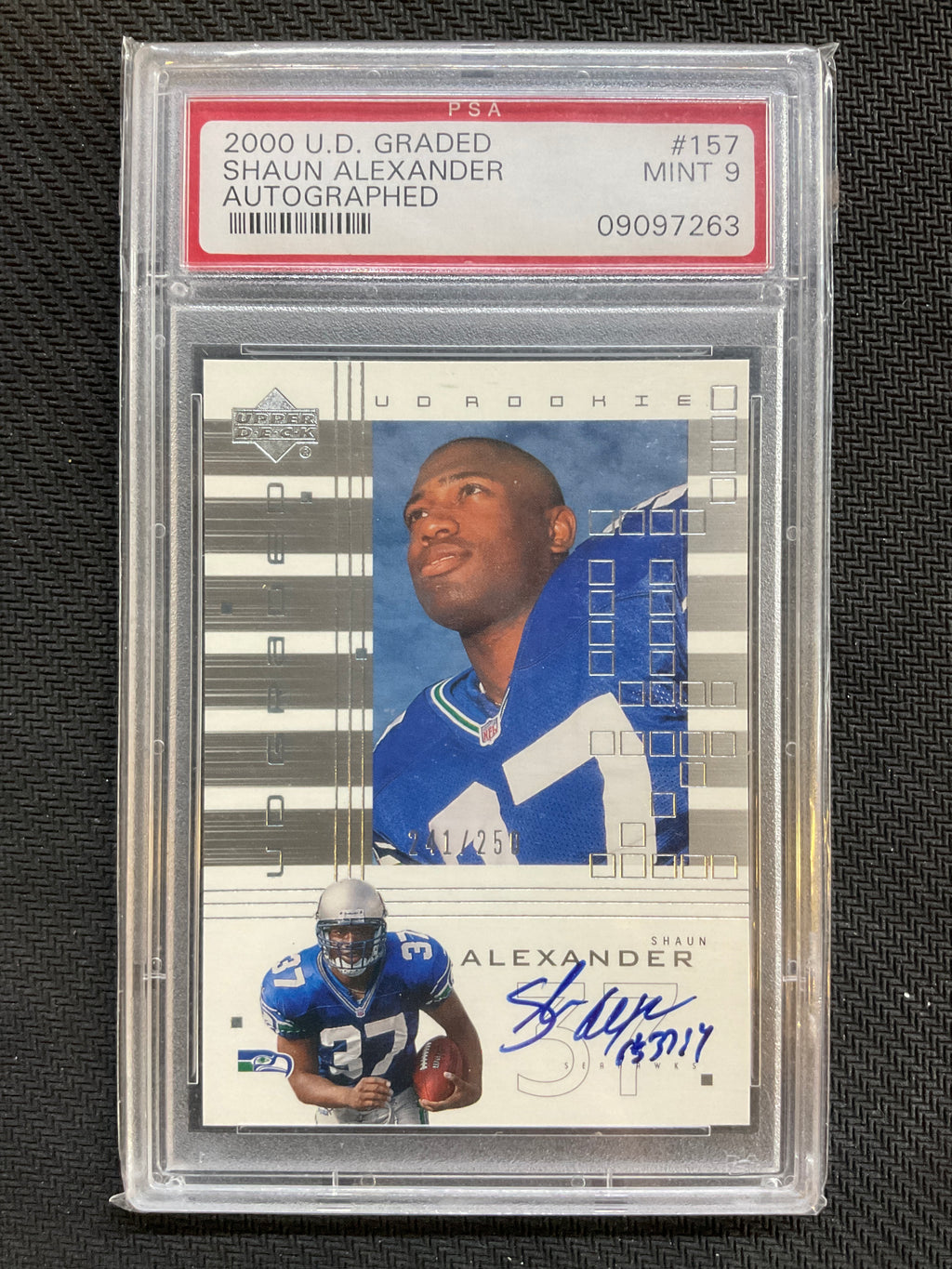 2000 Upper Deck Gradded Shaun Alexander Auto /250 PSA 9 Seahawks