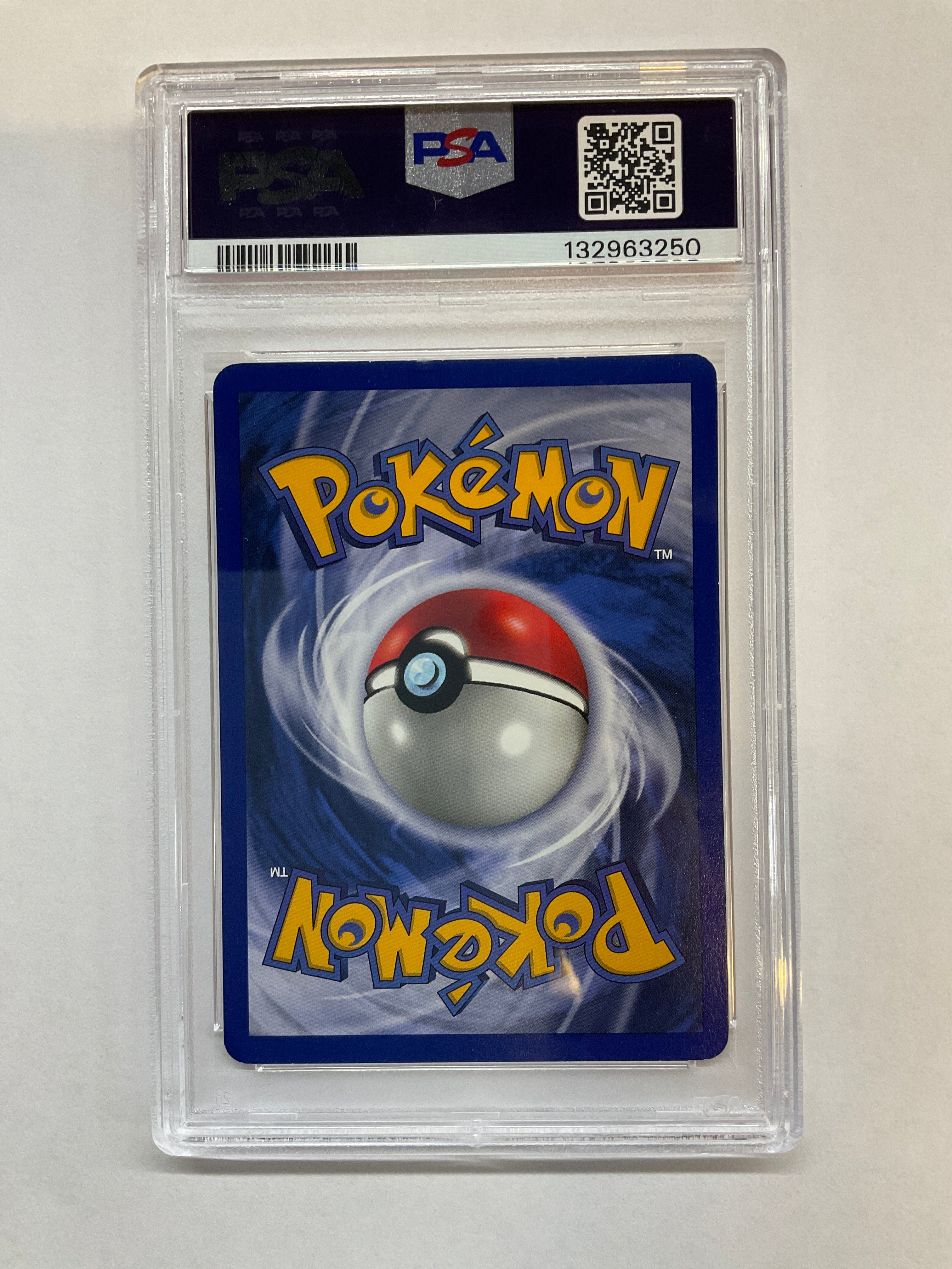 1999 Pokemon Vaporeon Holo #12 PSA 6