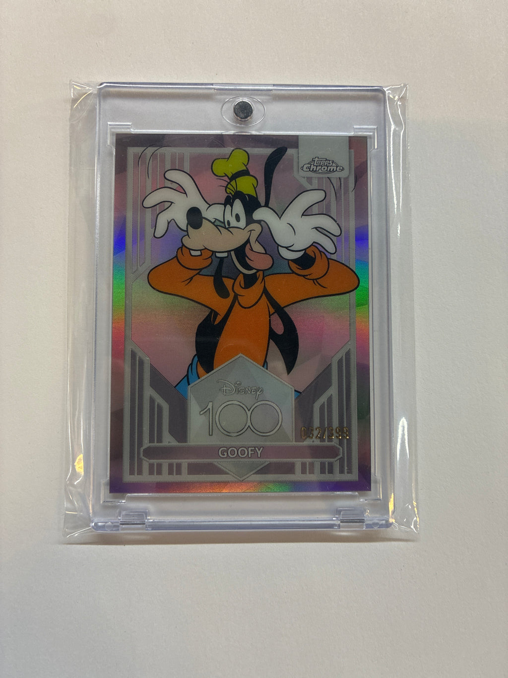 2023 Topps Chrome Disney 100 Goofy Pink Refractor /399
