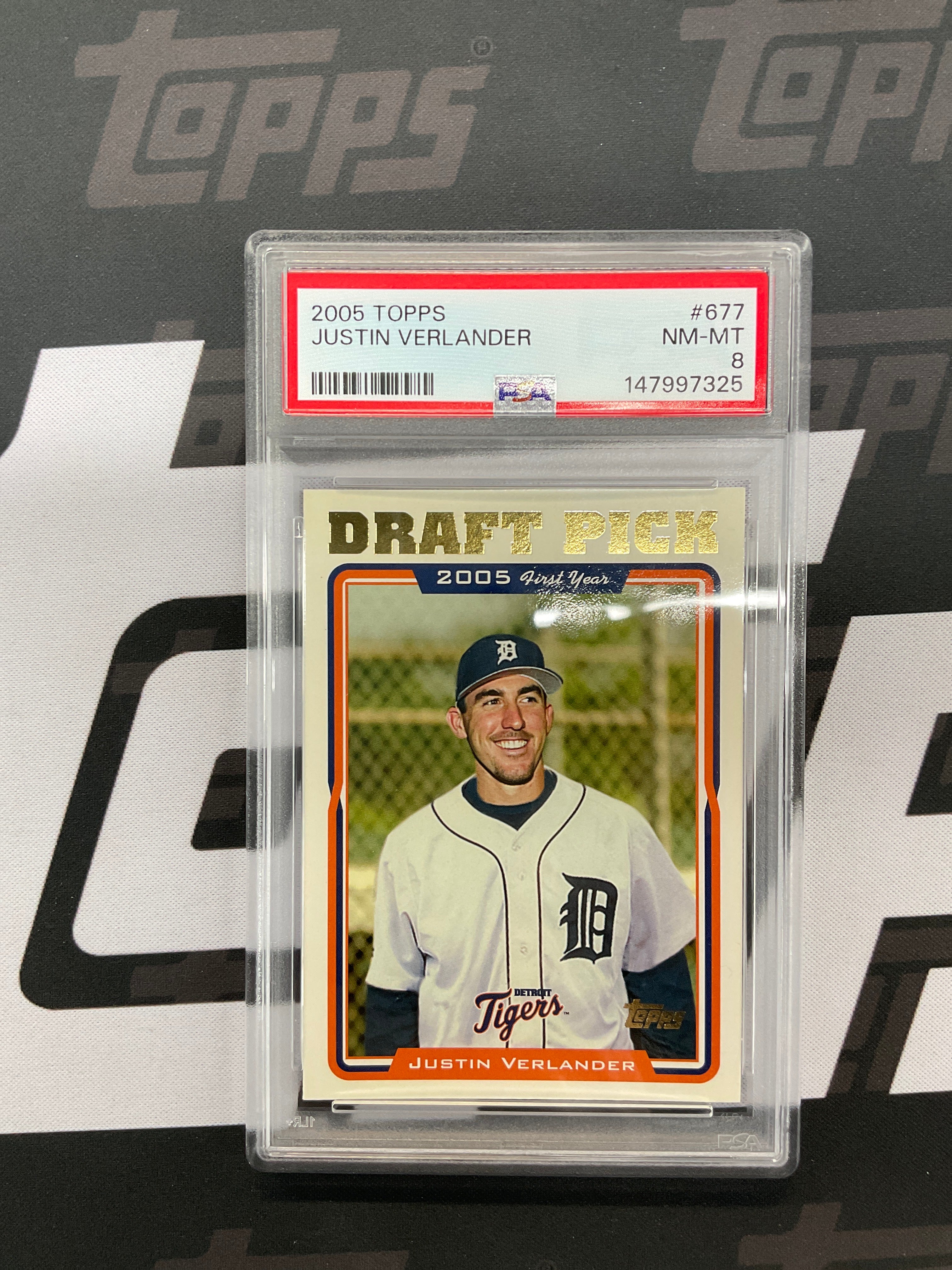2005 Topps Justin Verlander Rookie #677 PSA 8 Tigers