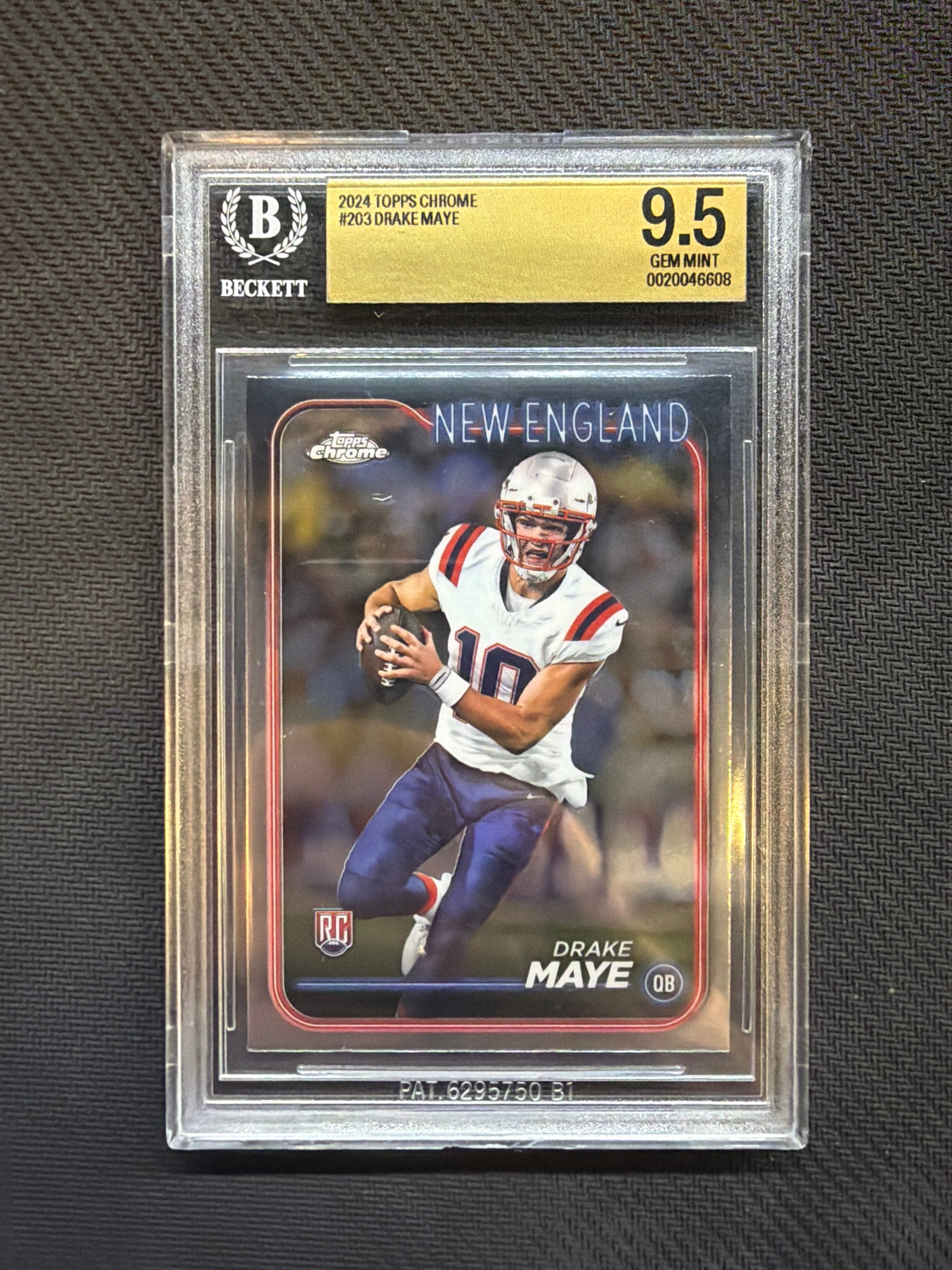 2024 Topps Chrome Drake Maye Rookie BGS 9.5 Patriots