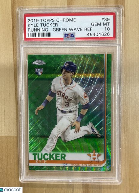 2019 Topps Chrome Kyle Tucker Running Green Wave Refractor #39 PSA 10