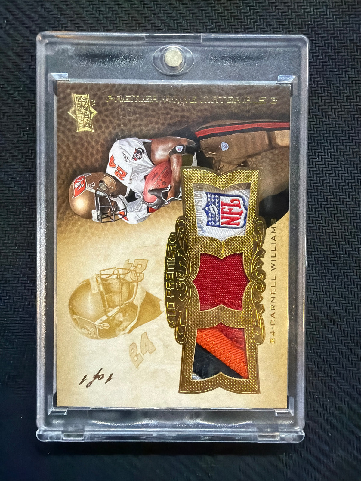 2008 Upper Deck Carnell Williams NFL Shield Patch 1/1 Bucs