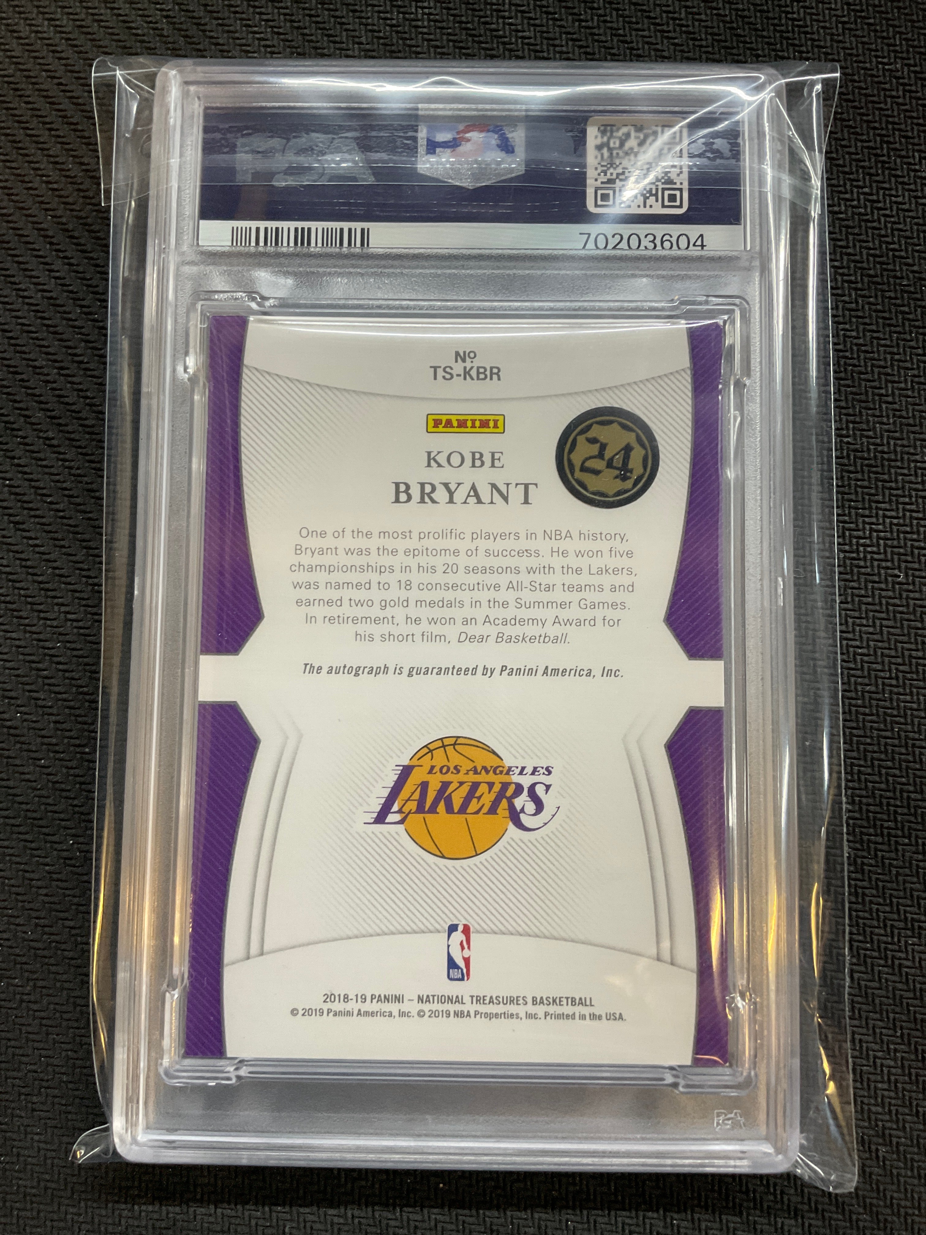 2018 Panini Nation al Treasures Kobe Bryant Treasured Signatures /25 PSA 8 Lakers