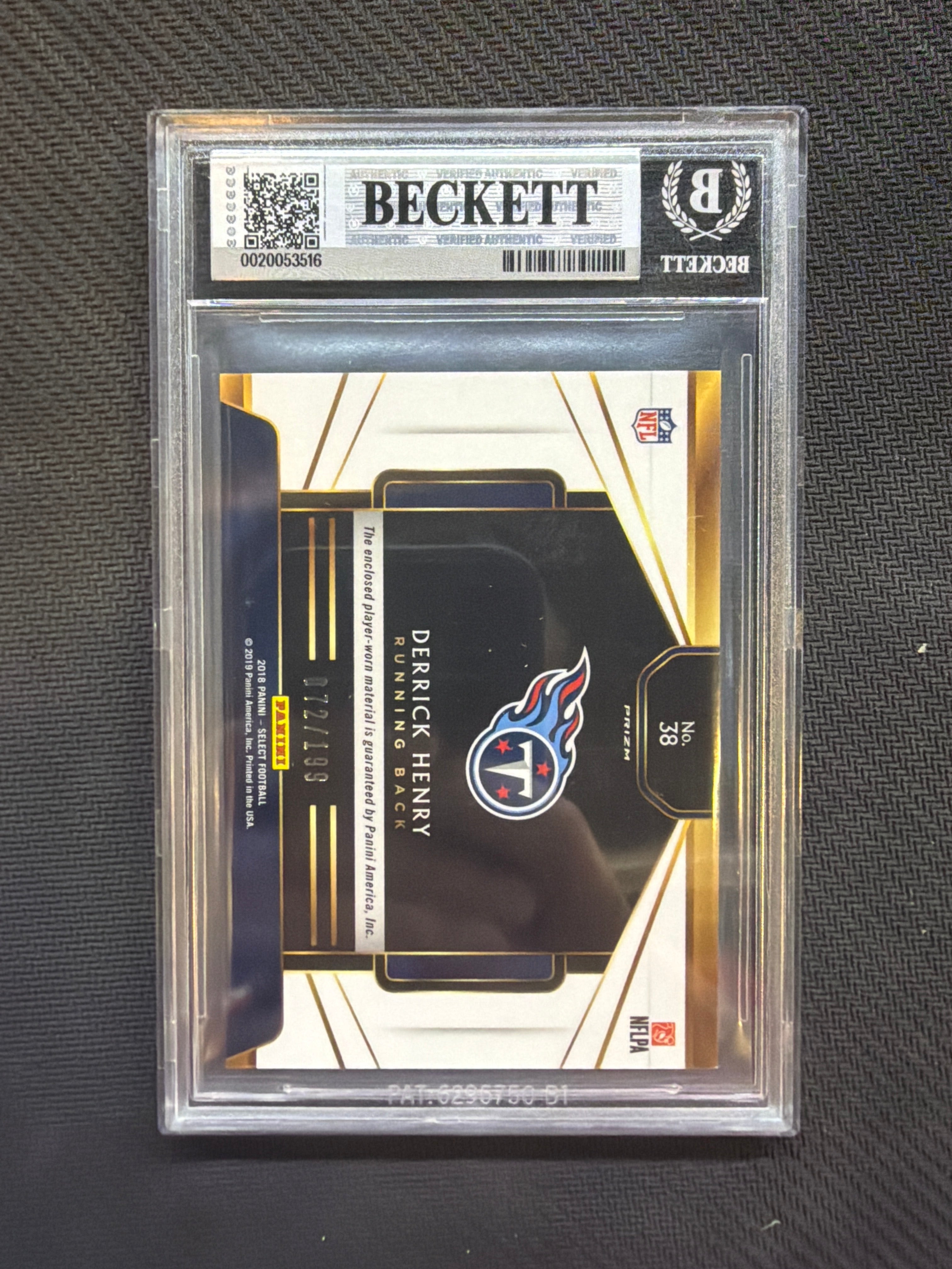 2018 Select Derrick Henry Prizm Select Swatches /199 BGS 9 Titans