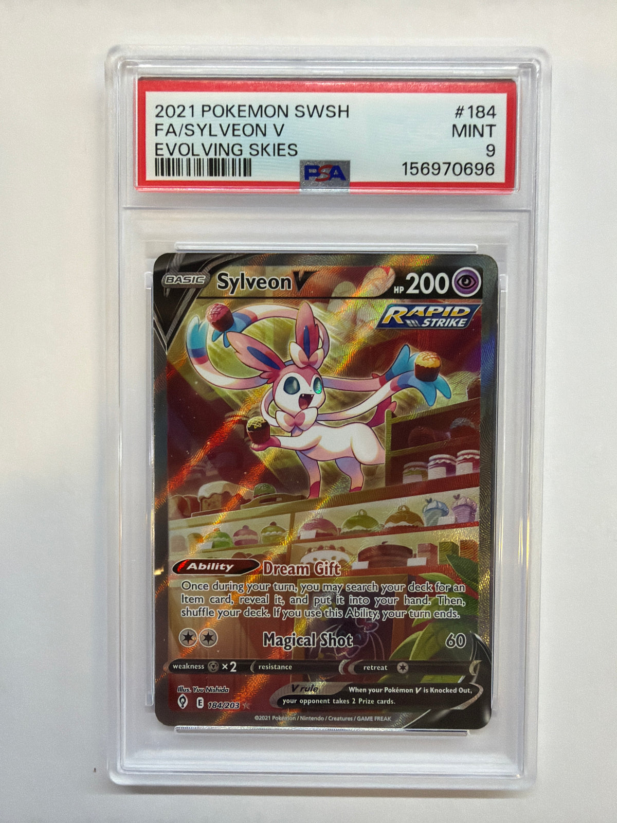 2021 Sylveon V 184 PSA 9