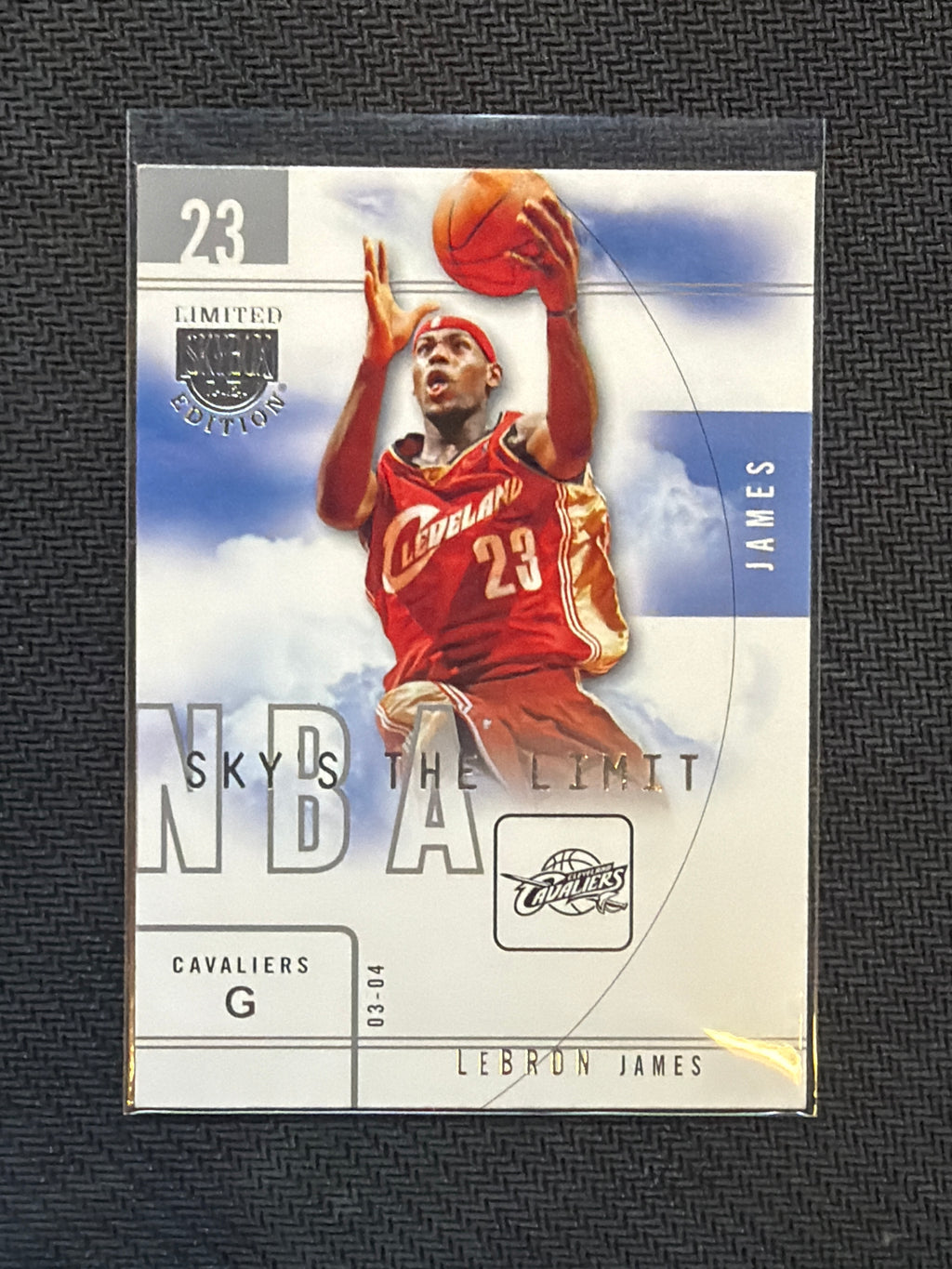 2003-04 Skybox Limited Edition Lebron James Rookie Sky's the Limit Cavaliers