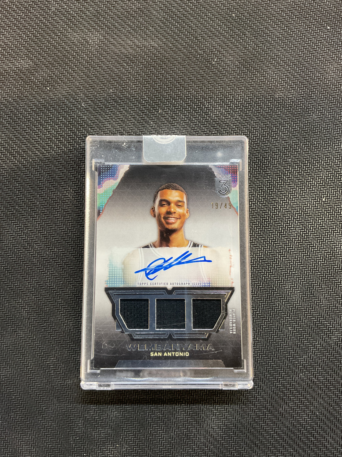 2024 Topps 3 Victor Wembanyama Triple Relic Autograph /49 Sprus