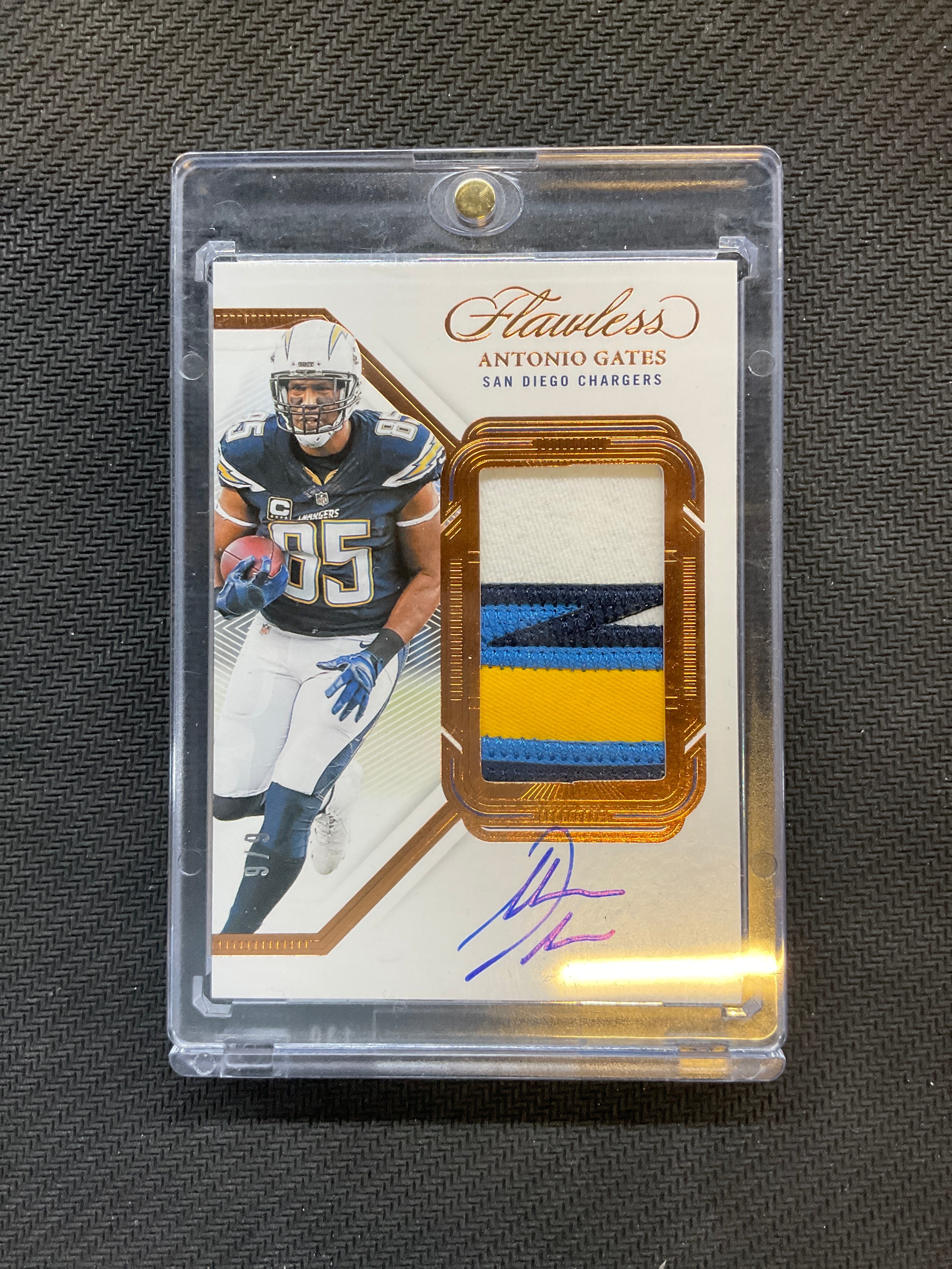 2023 Flawless Antonio Gates Patch Auto /9 Chargers Logo