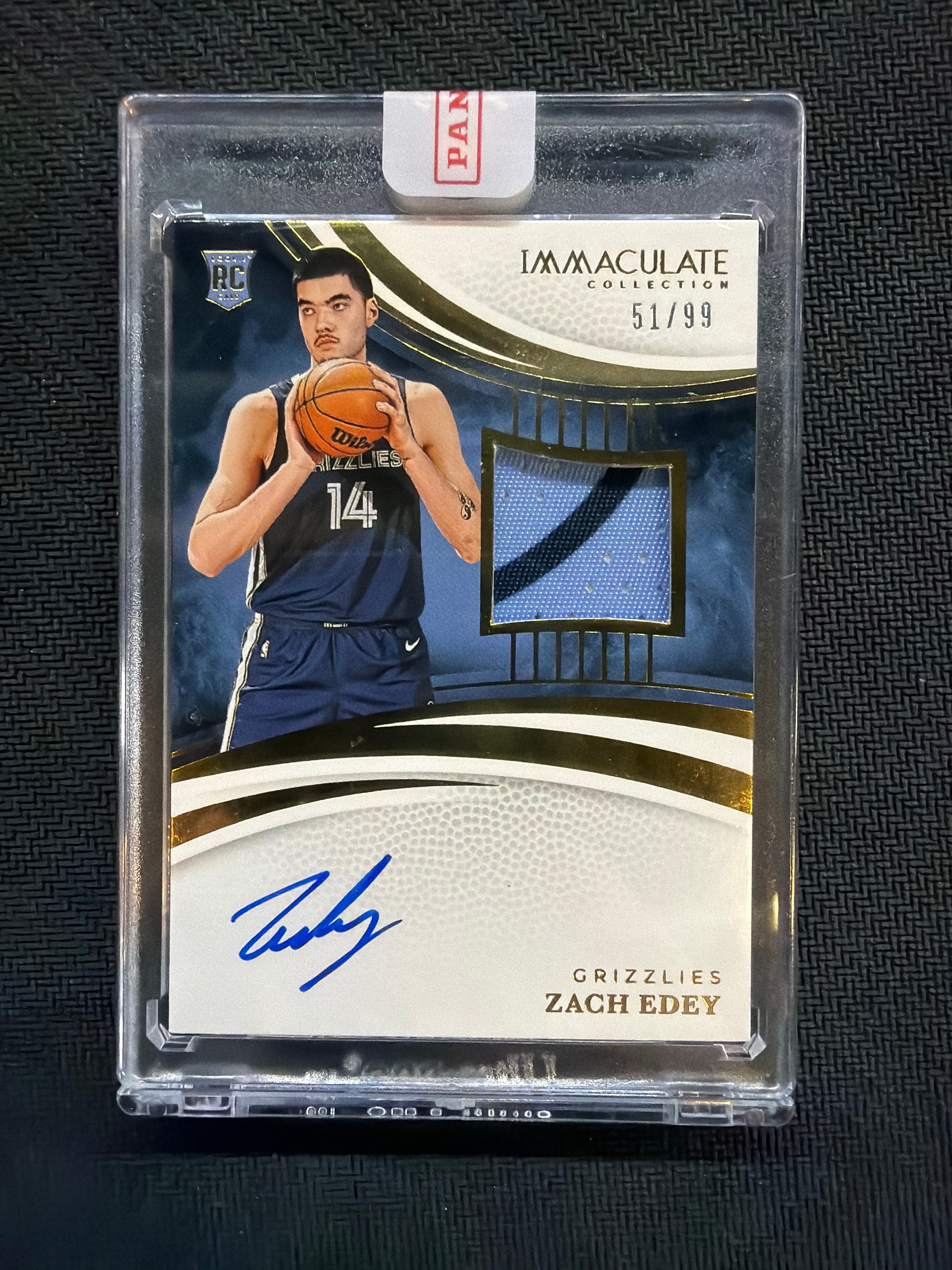 2024-25 Panini Immcaulate Zach Edey Rookie Patch Auto /99