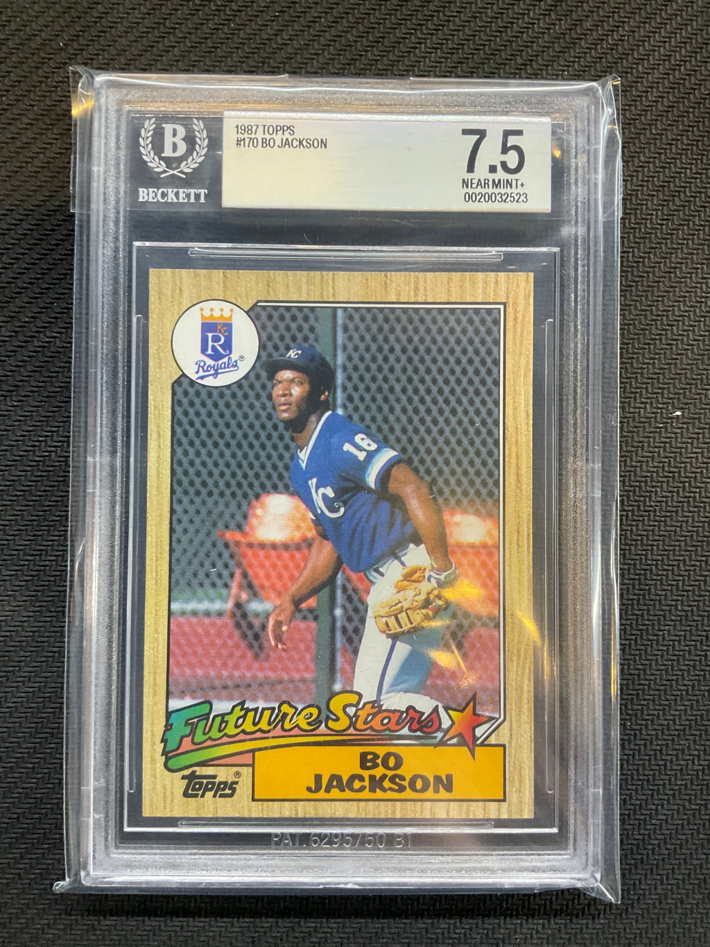 1987 Topps #170 Bo Jackson Rookie BGS 7.5 Royals 523