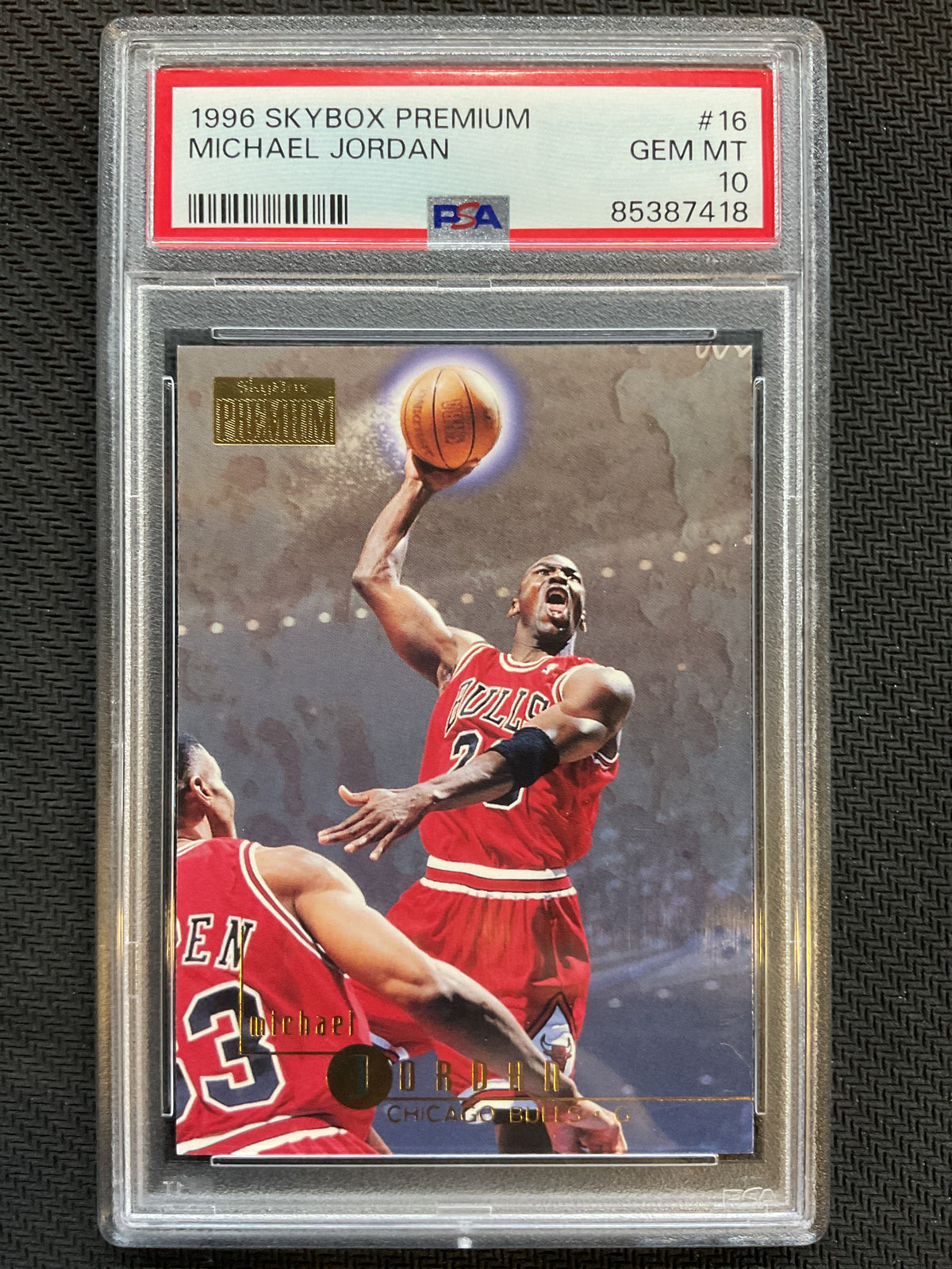 1996 Skybox Premium Michael Jordan #16 PSA 10 Bulls