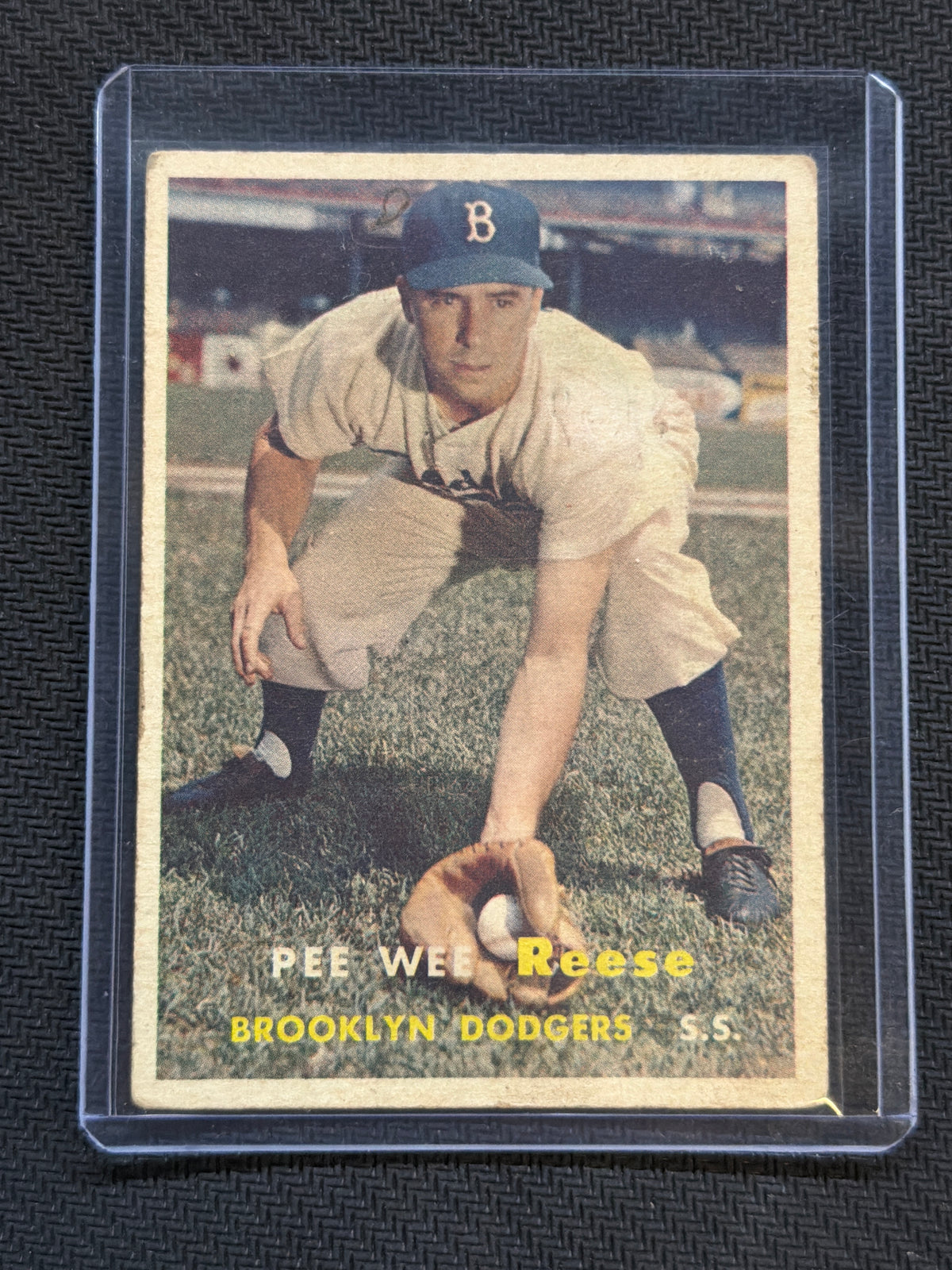 1957 Topps Pee Wee Reese #30 Dodgers