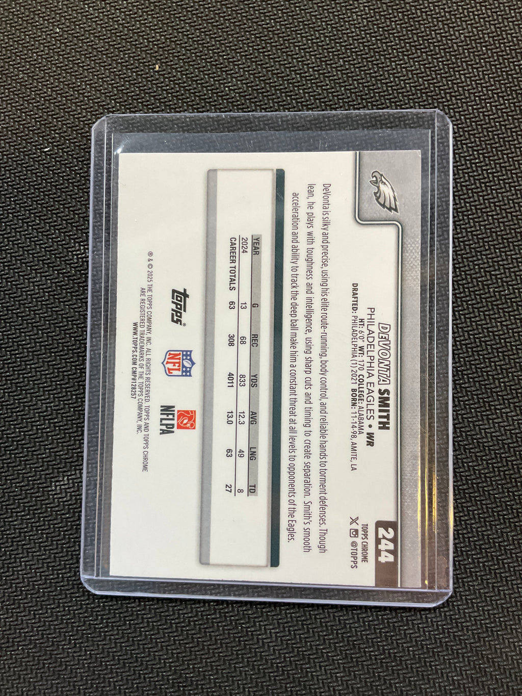 2025 Topps Chrome Devonta Smith Purple Lava /75 Eagles