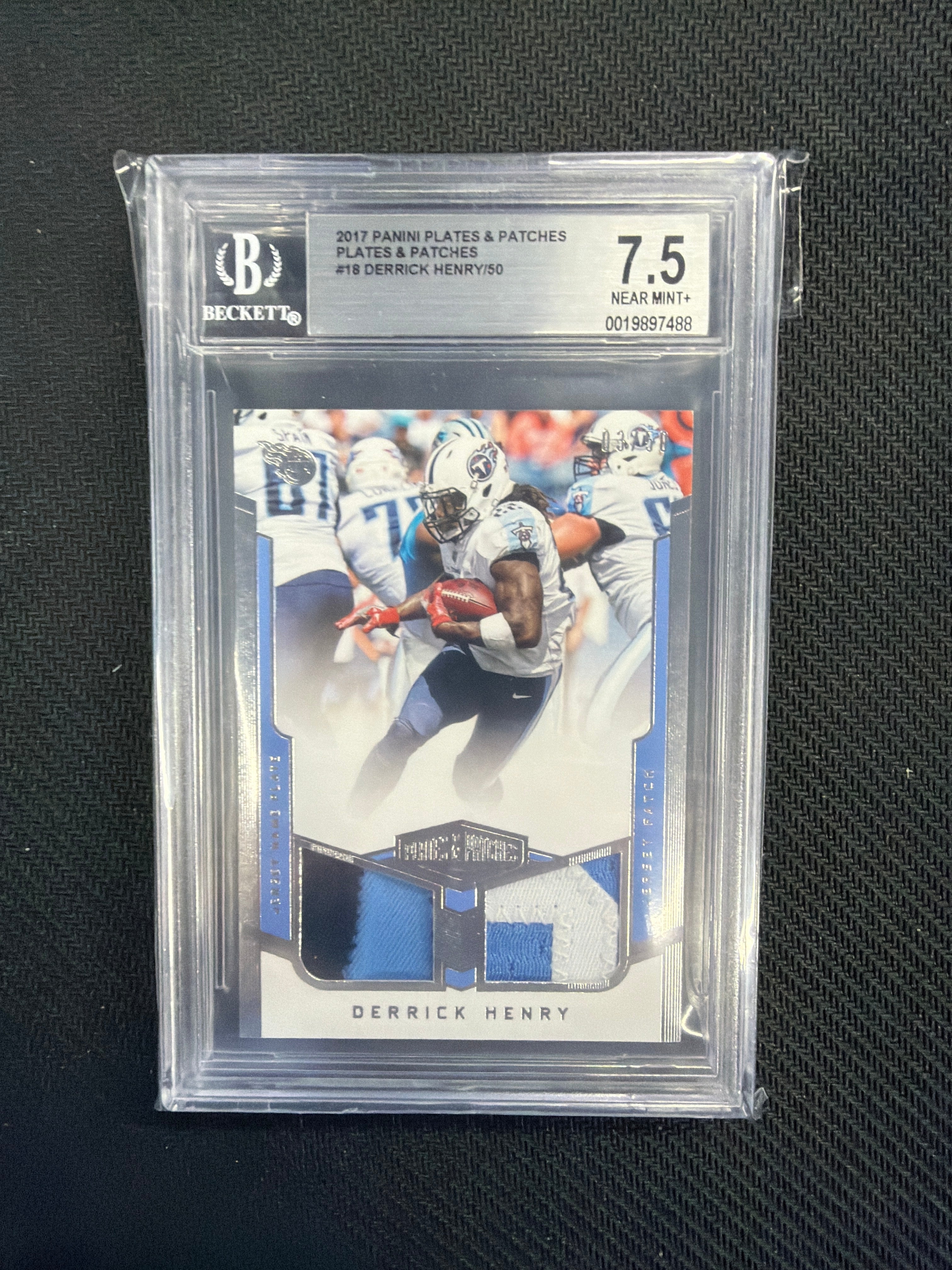 2017 Panini Plates & Patches Derrick Henry Patch /50 BGS 7.5 Titans