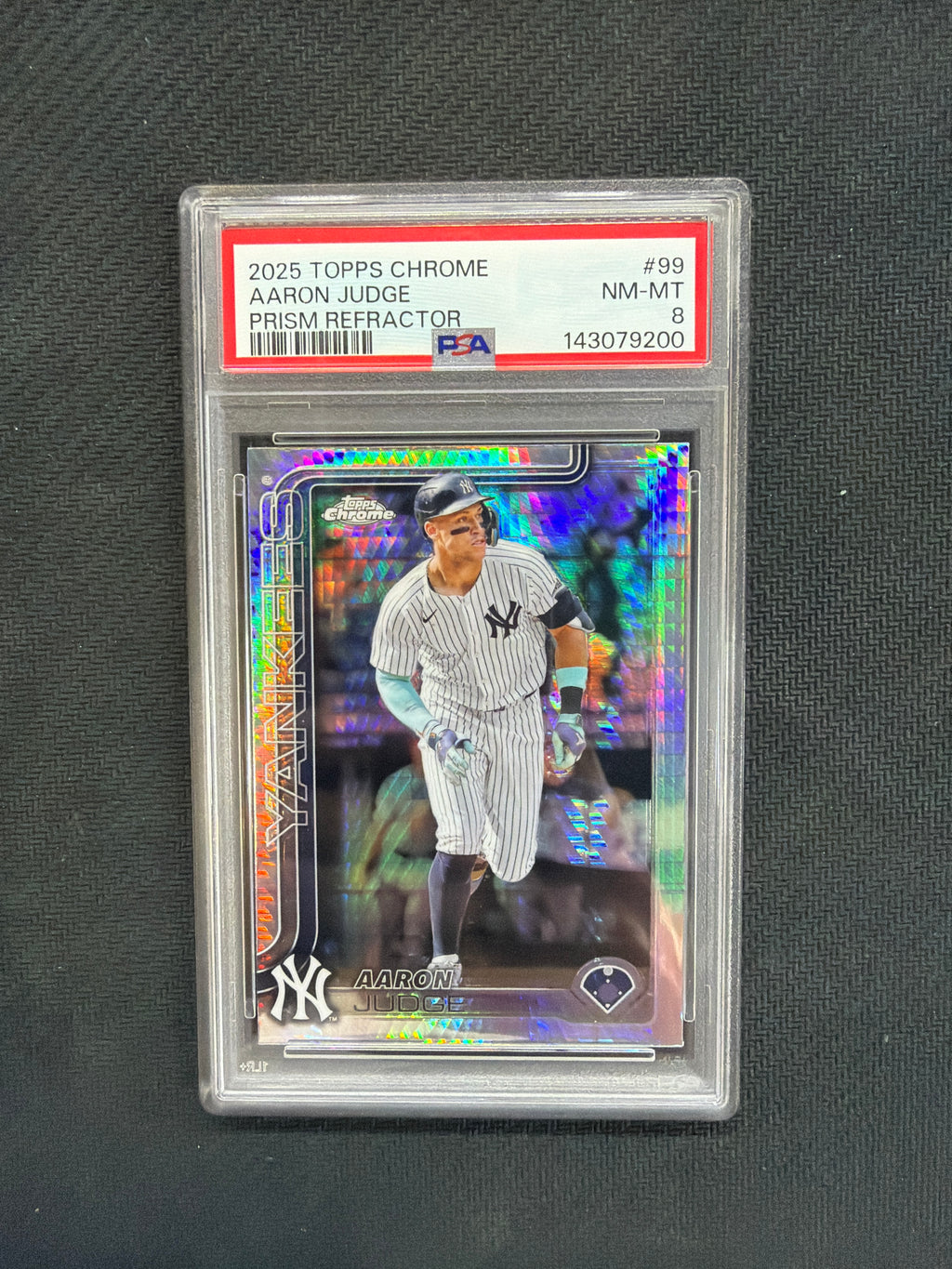 2025 Topps Chrome Aaron Judge Prizm Refractor PSA 8 Yankees