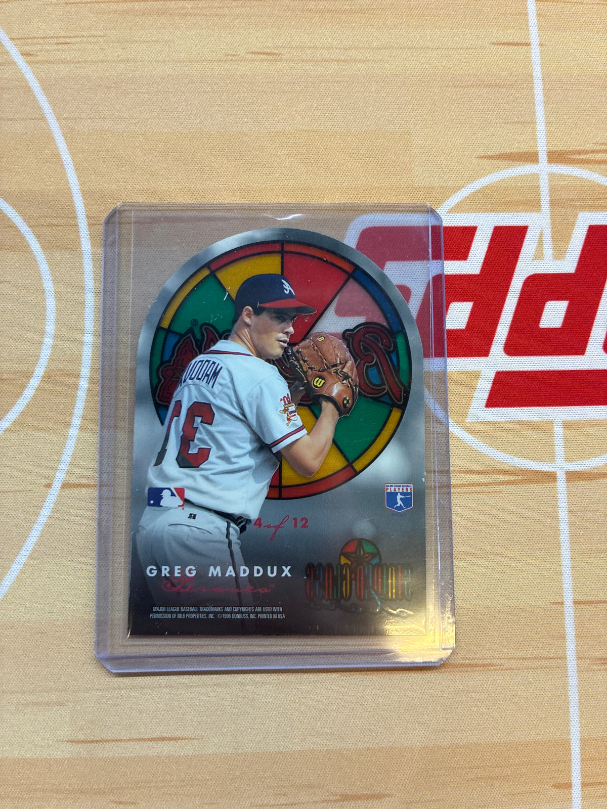 1998 Fleer SkyBox Greg Maddux Braves Die-Cut
