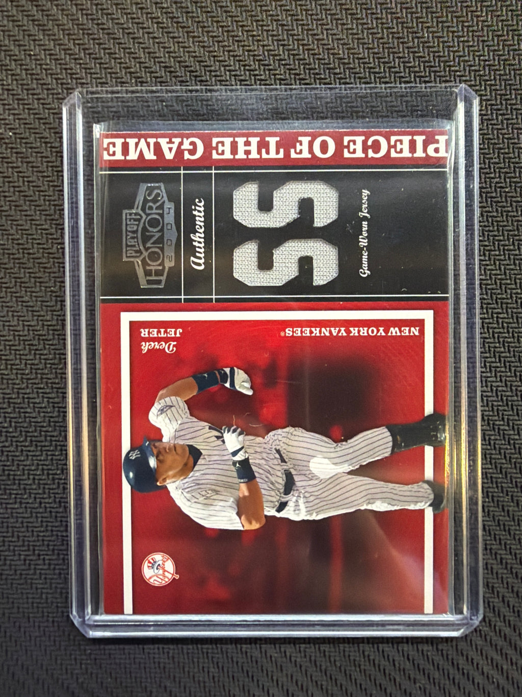2004 Donruss Playoff Derek Jeter #PG-8 Piece Of The Game /50 GAME WORN
