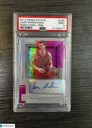 2017 Panini Status Signatures Lauri Markkanen Pink #LMK PSA 9