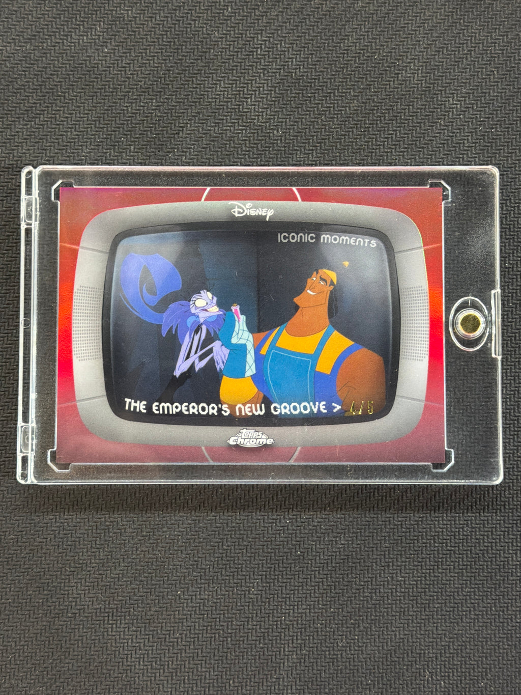 2026 Topps Chrome Disney The Emperor's New Groove Iconic Moments Red /5