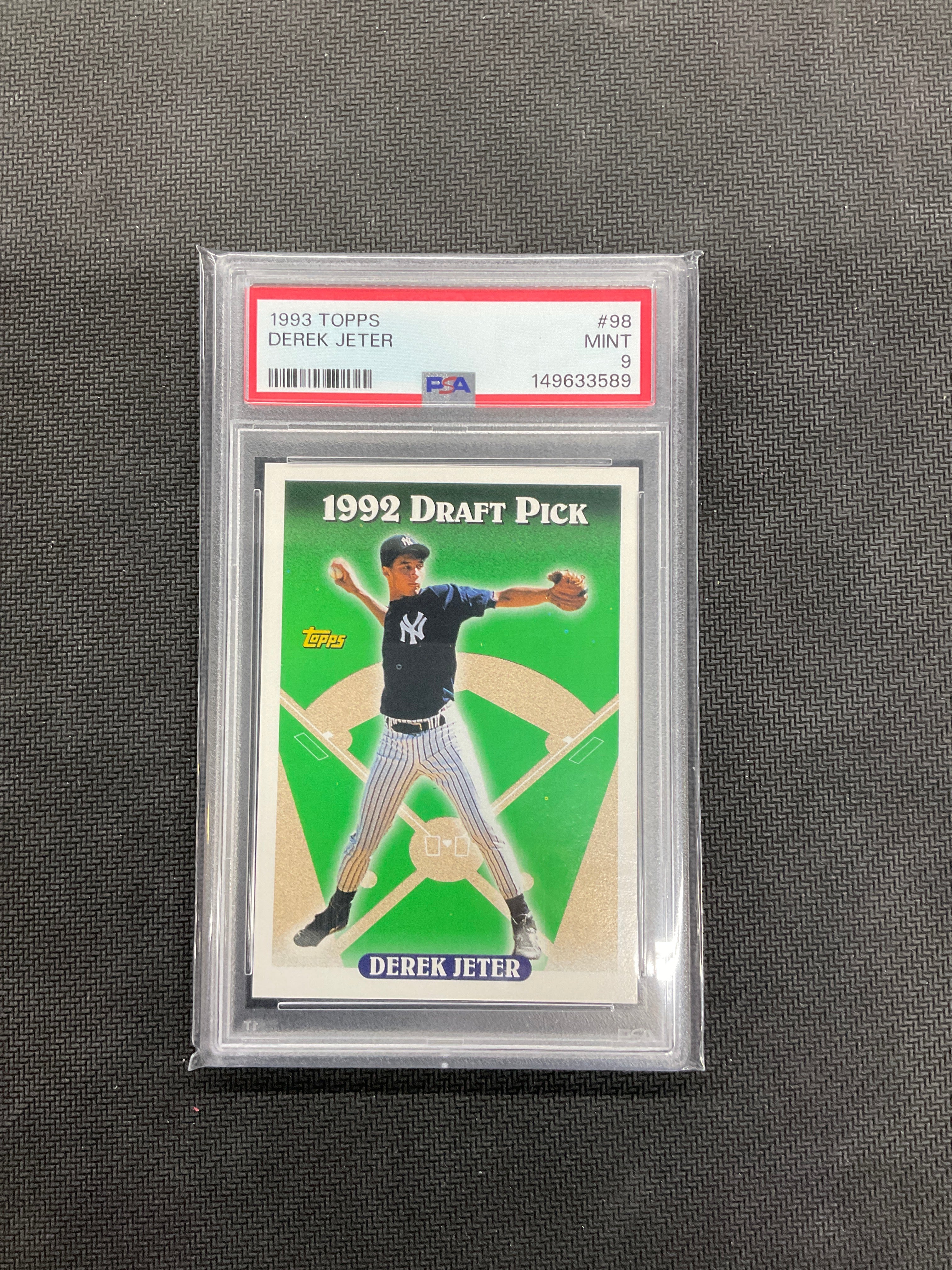 1993 Topps Derek Jeter #98 Rookie PSA 9 Yankees