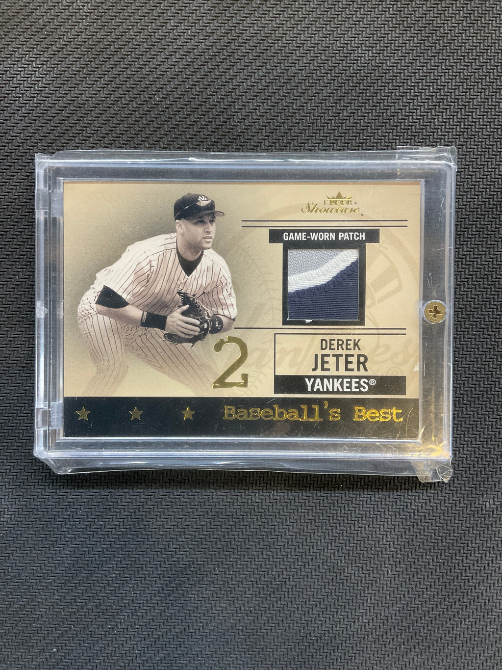 2004 Fleer Showcase Derek Jeter Baseball's Best Game Worn Patch /50 Yankees