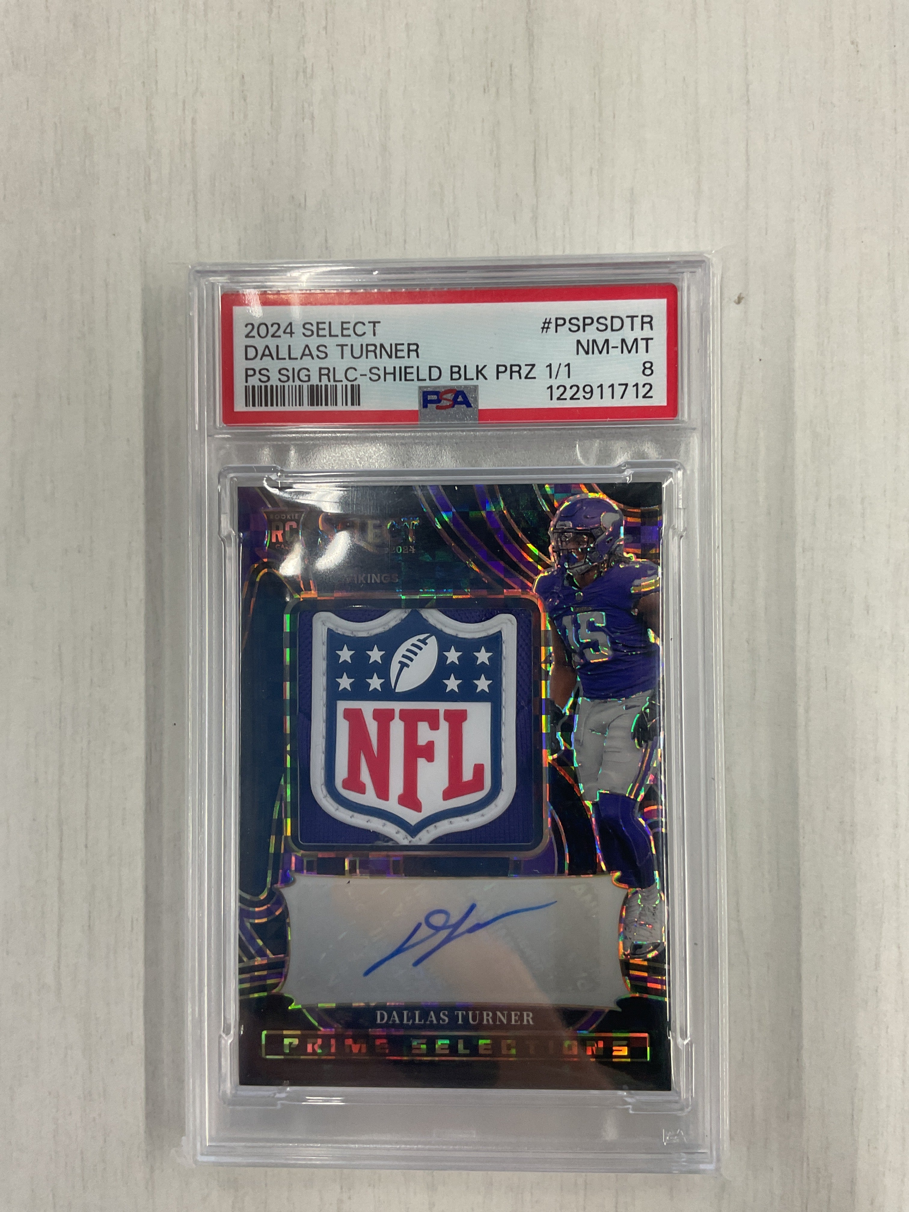2024 Select Dallas Turner Shield Patch Auto 1/1 PSA 8