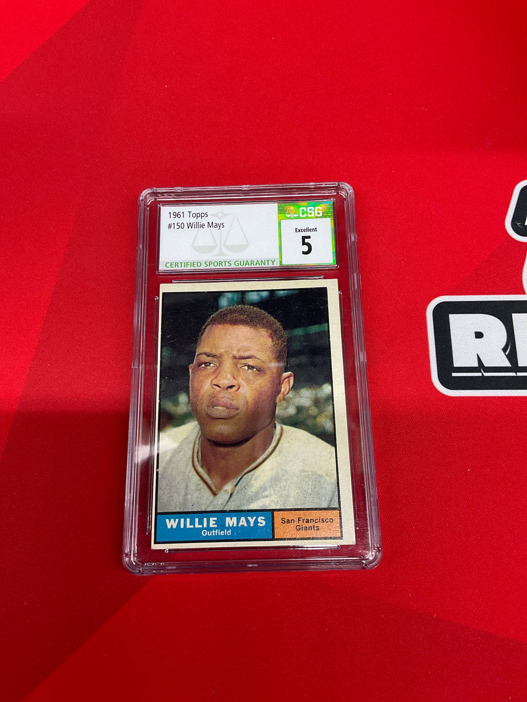 1961 Topps #150 Willie Mays CSG 5