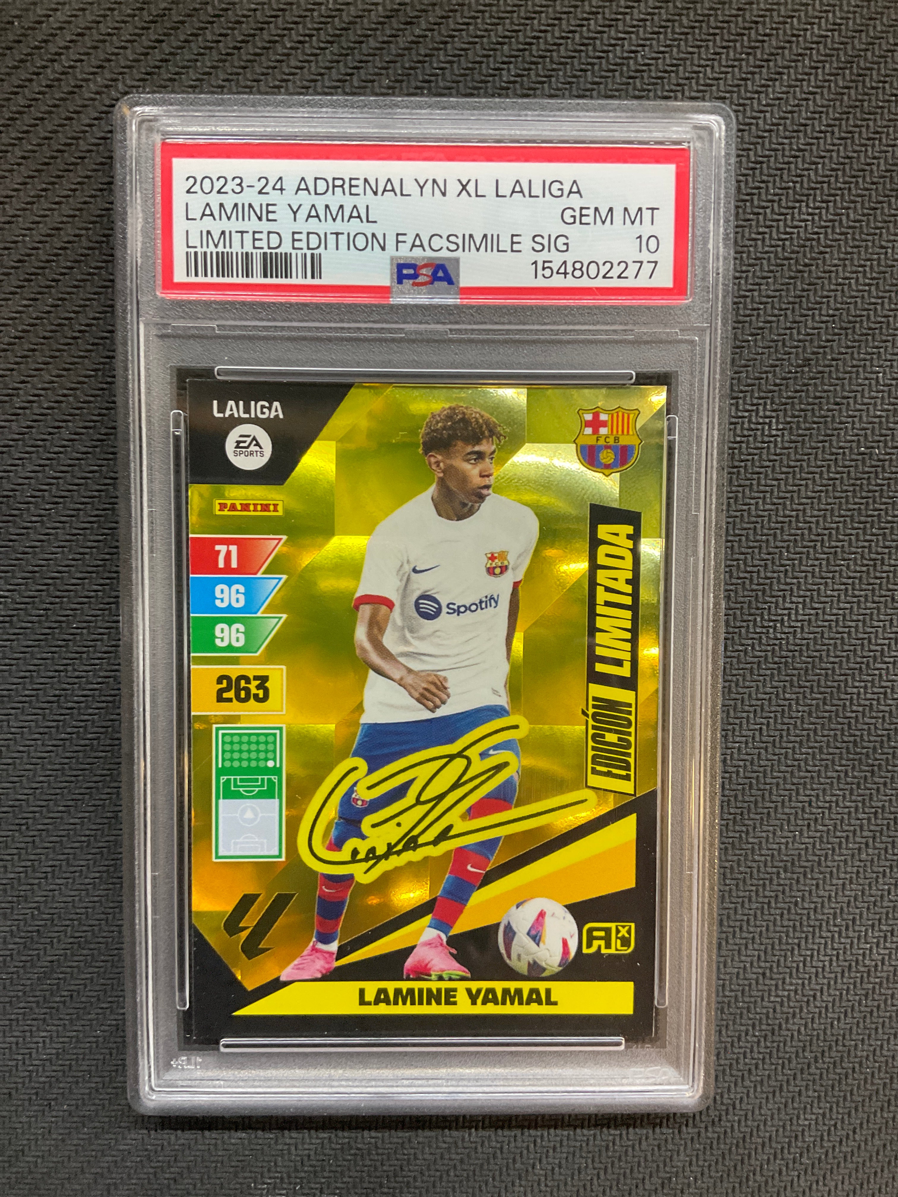 2023-24 Panini Adrenalyn XL Laliga LaMine Yamal Rookie Limited Facesmile Signature PSA 10 277