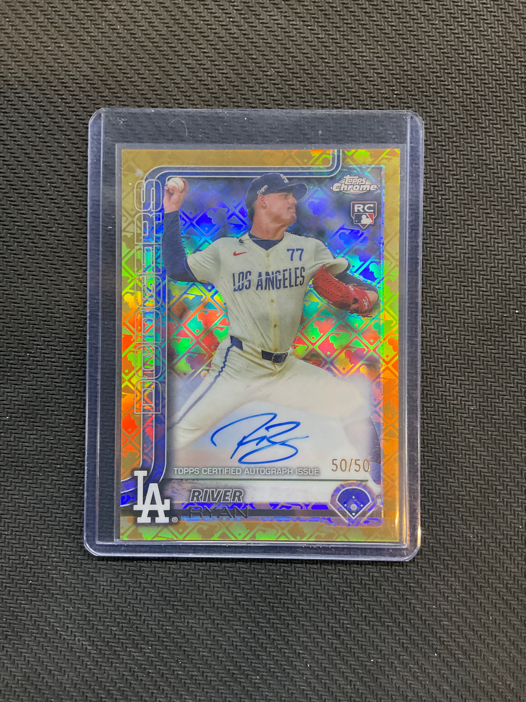 2025 Topps Chrome Logofractor River Ryan Auto Gold /50 Dodgers