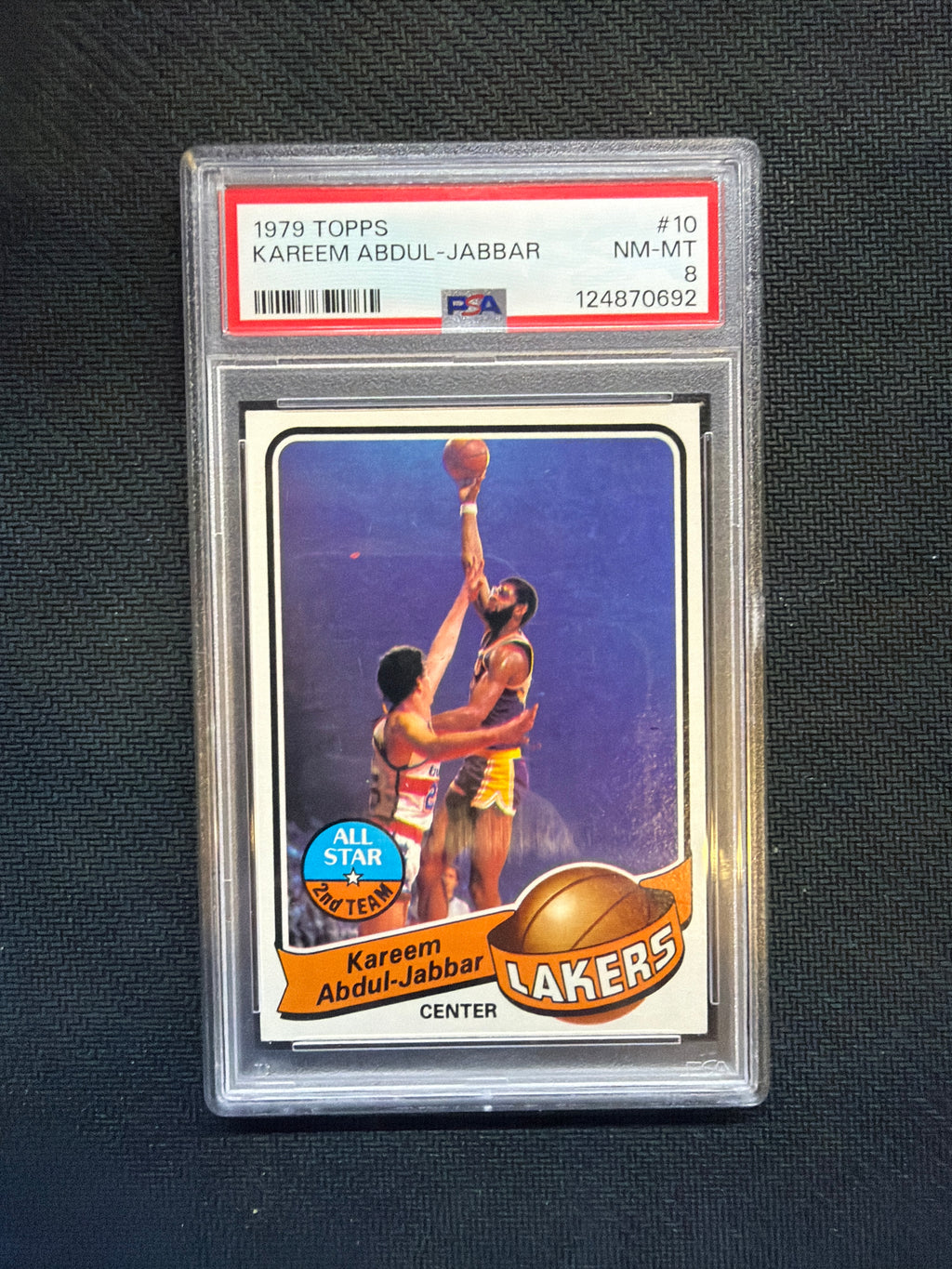 1979 Topps Kareem Abdul-Jabbar #10 PSA 8 Lakers 692