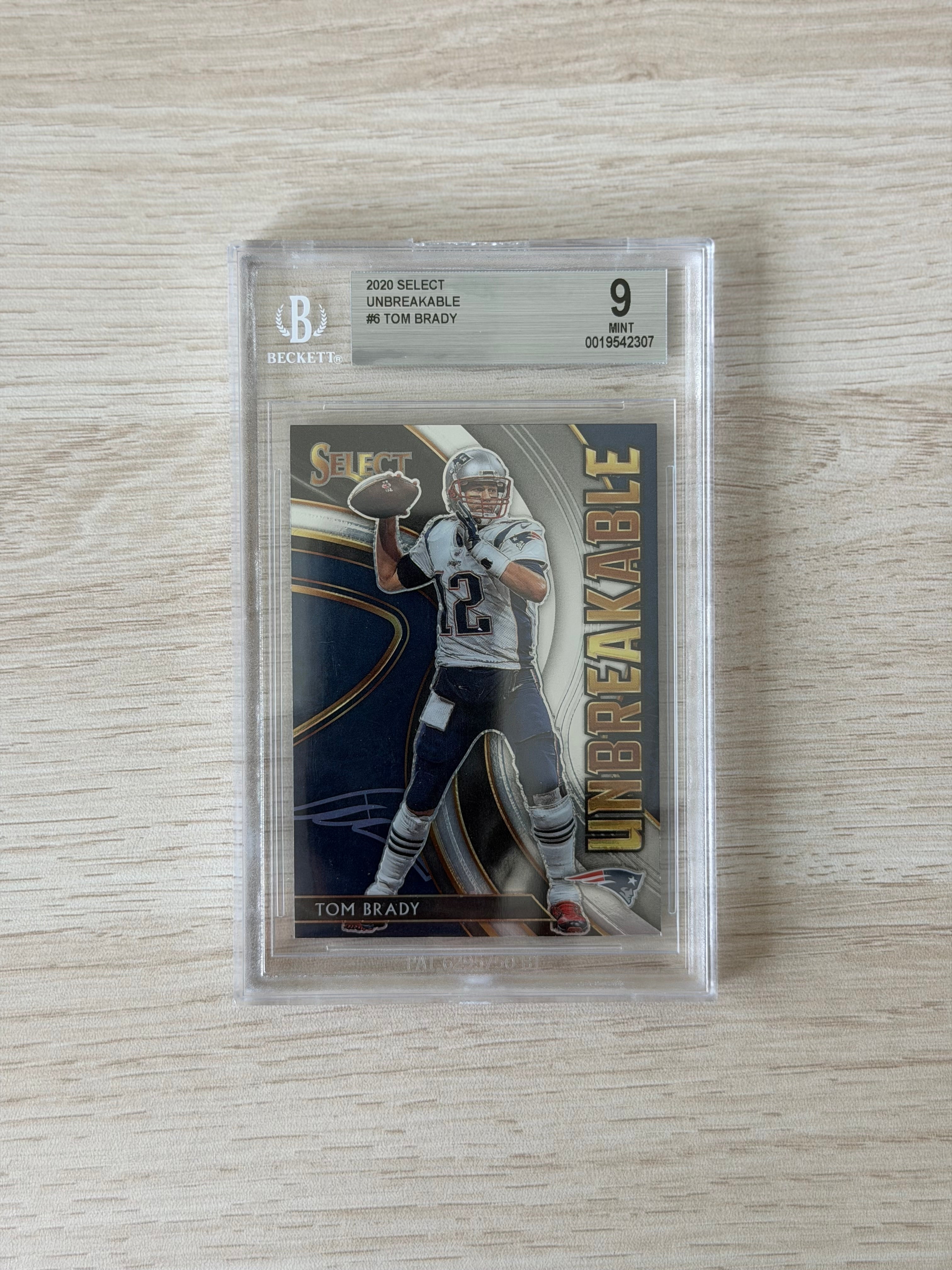 2020 Select Unbreakable Tom Brady #6 BGS 9 Pats
