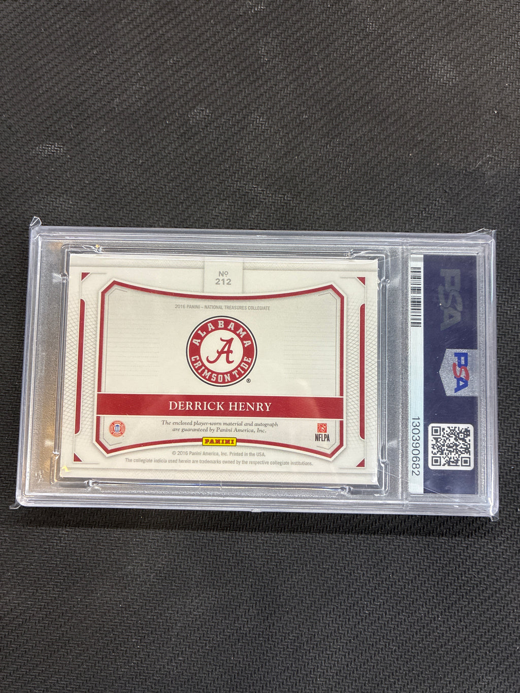 2016 Panini National Treasures Collegiate Derrick Henry Collegiate Materials Silver /25 PSA 8 Alabama