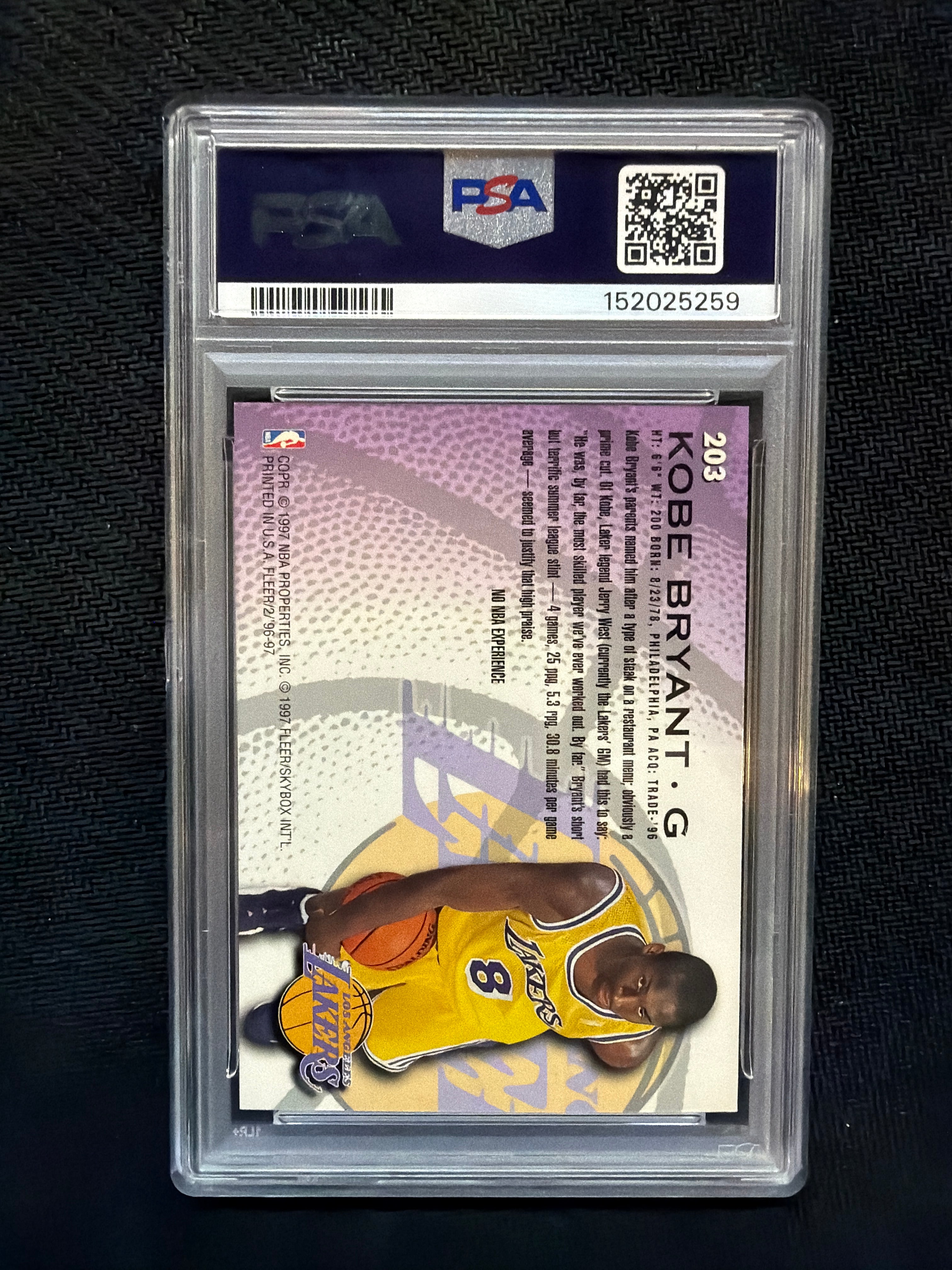 1996 Fleer Kobe Bryant #203 PSA 8 Lakers