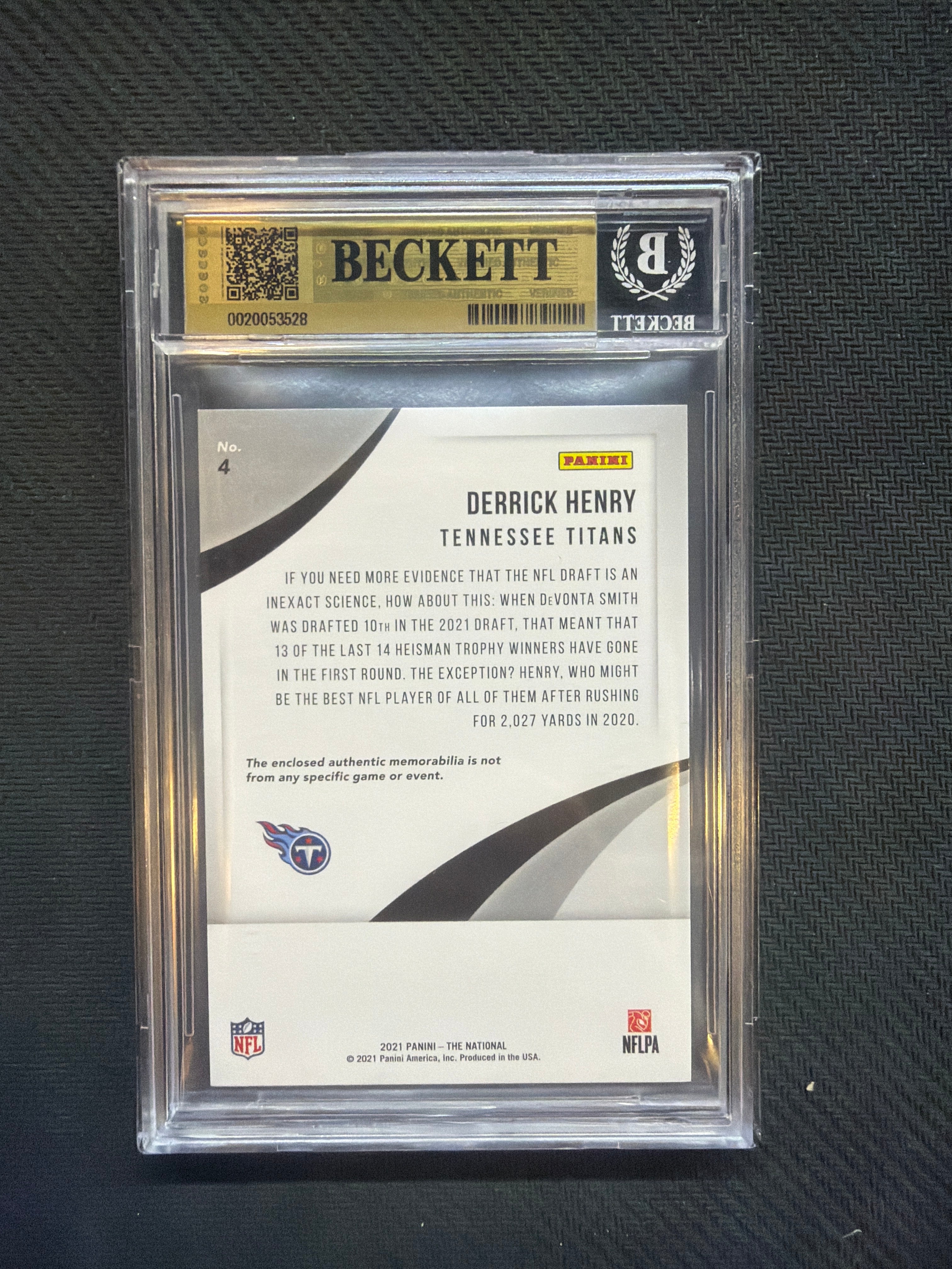 2021 Panini National Convention Derrick Henry Memorabilia /10 BGS 9.5 Titans