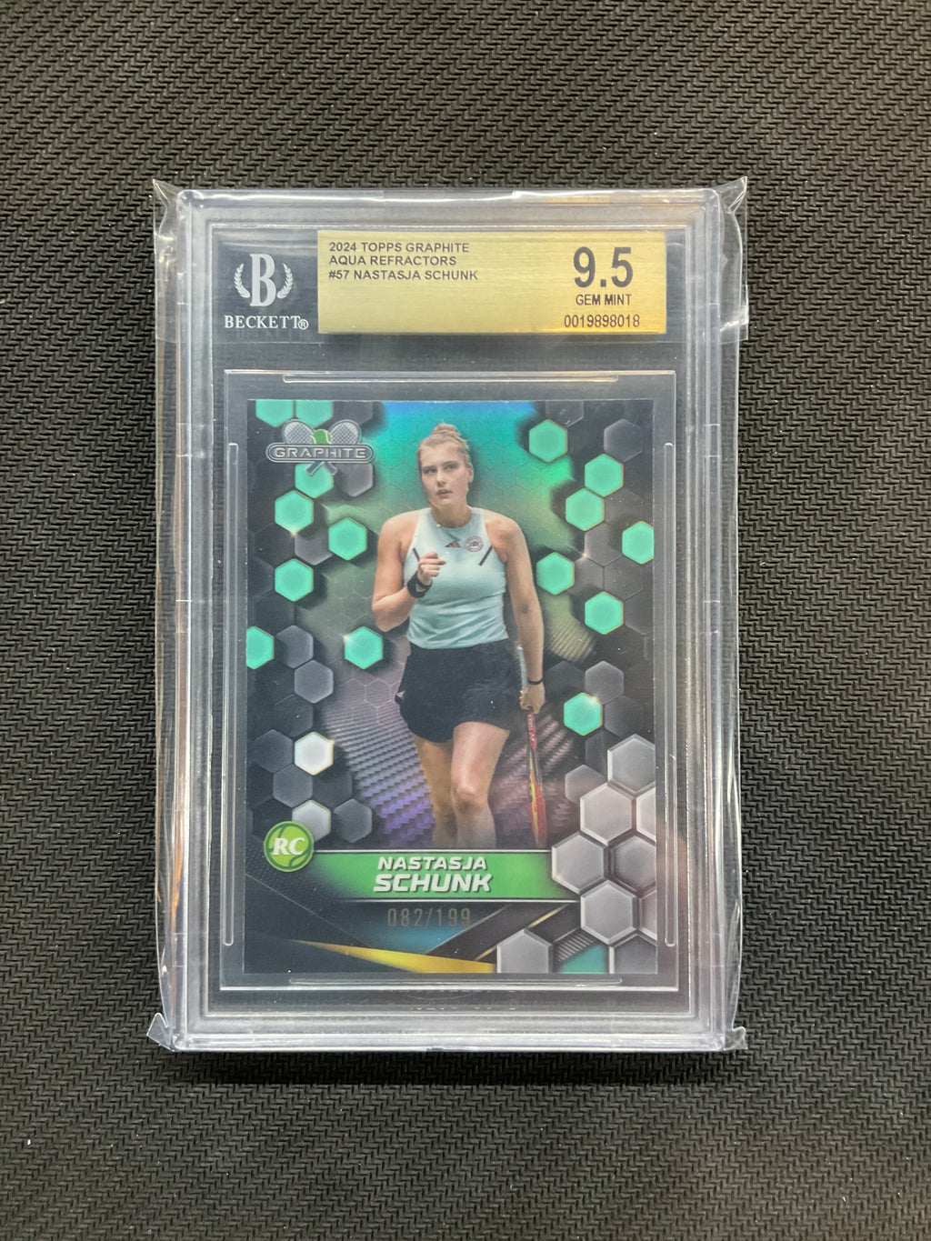2024 Topps Graphite Nastasja Schunk /199 BGS 9.5
