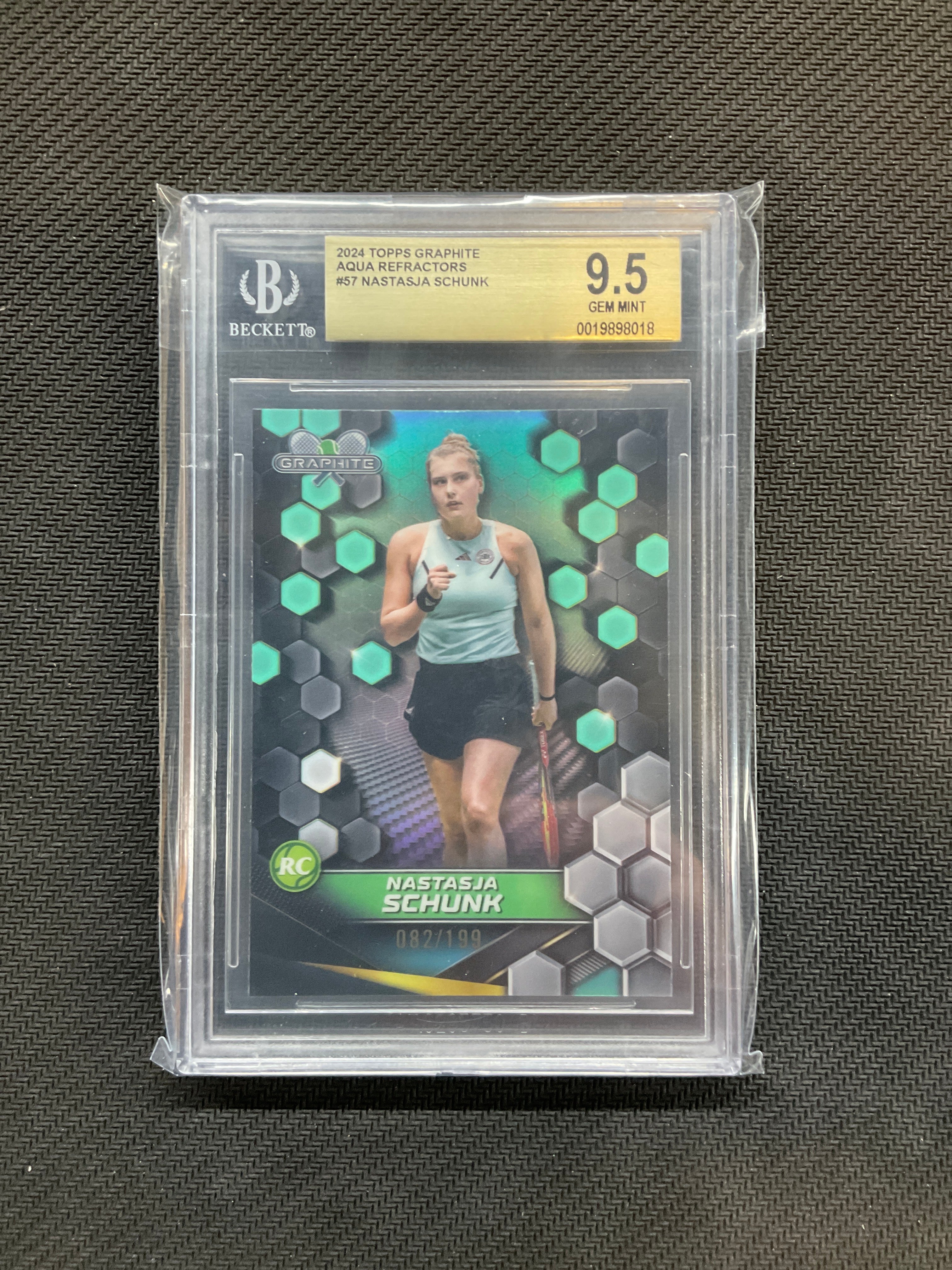 2024 Topps Graphite Nastasja Schunk /199 BGS 9.5