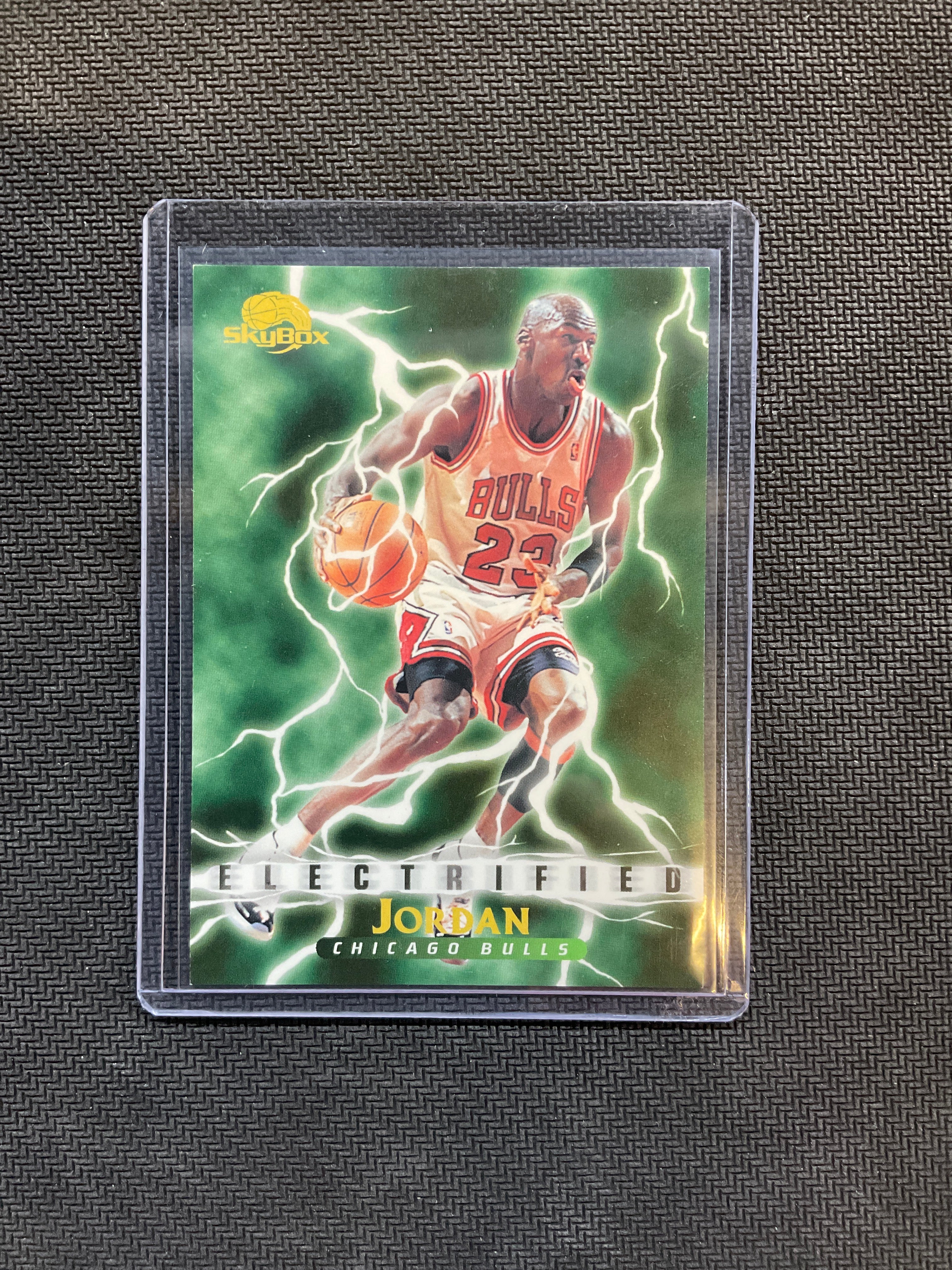 1995 Skybox Premium Michael Jordan Electrified #278 Bulls