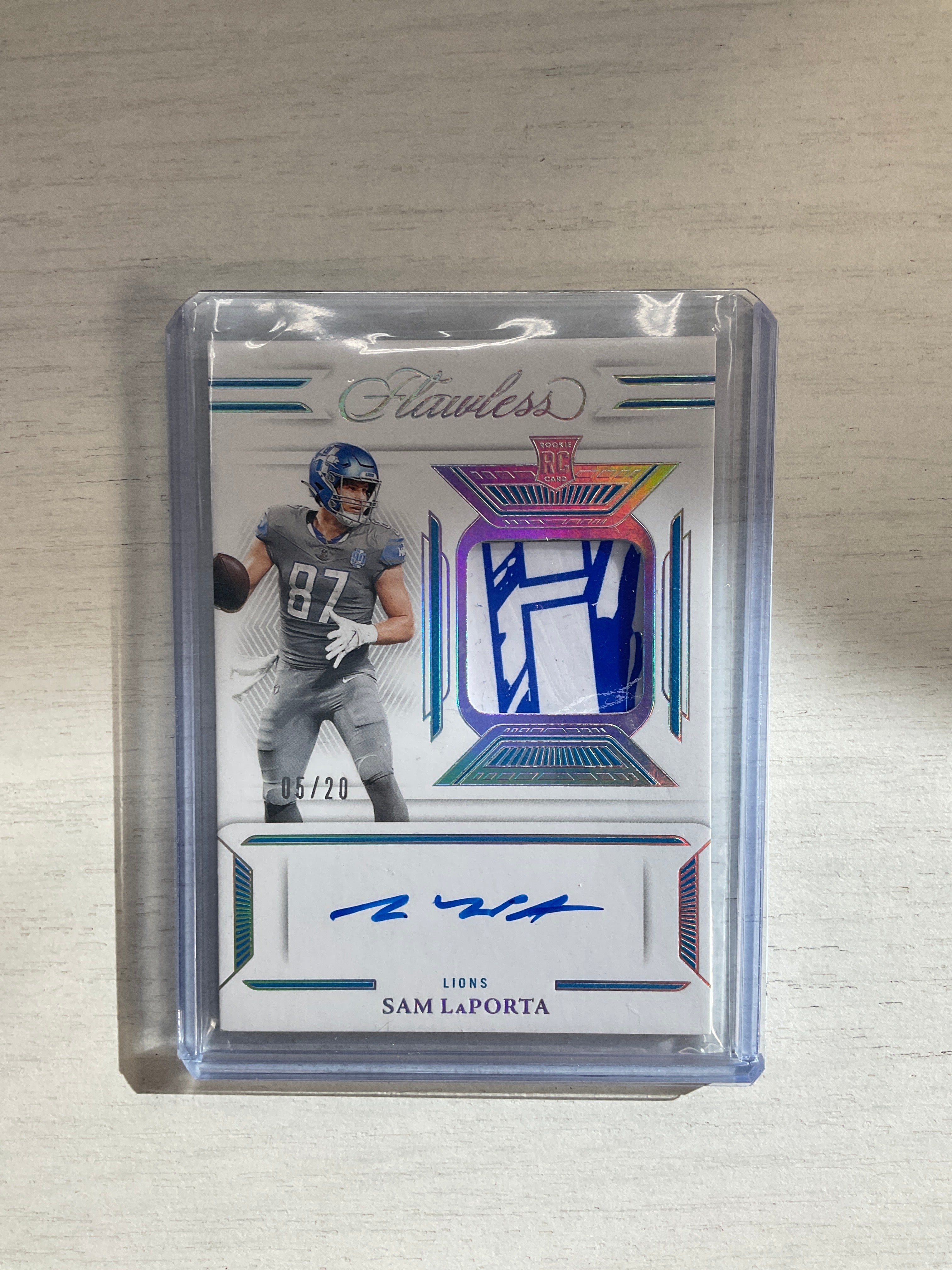 2023 Flawless Sam Laporta Patch Auto /20 Glove