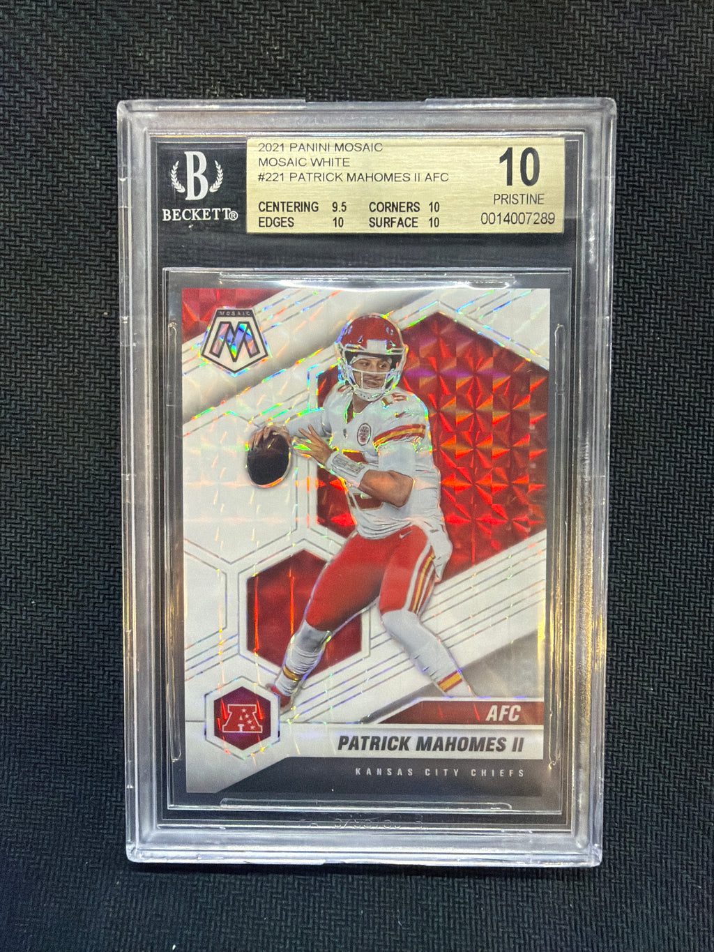 2021 Mosaic Patrick Mahomes II White /25 BGS 10 Cheifs