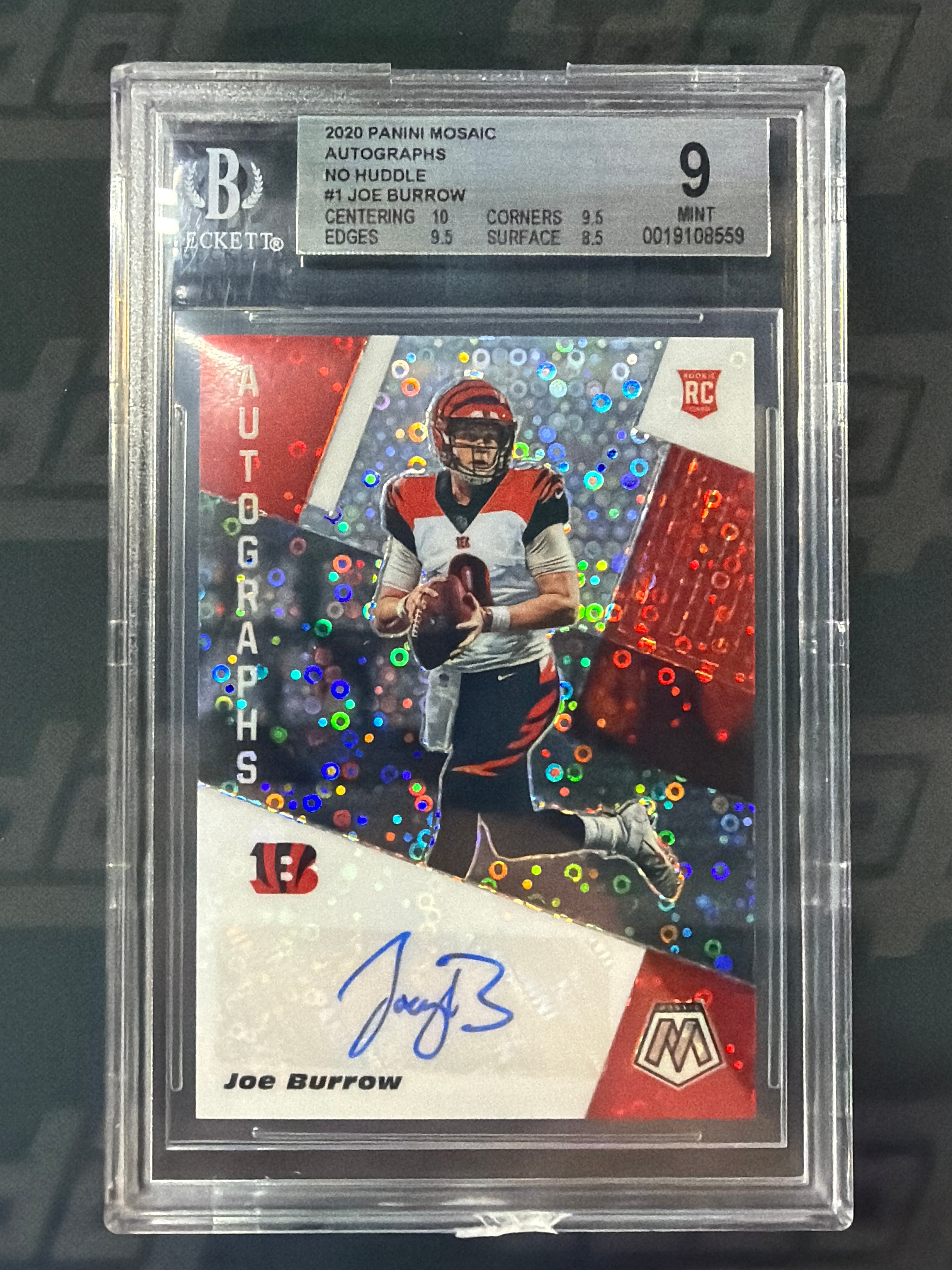 2020 Panini Mosaic Joe Burrow Rookie Disco Auto BGS 9 Bengals