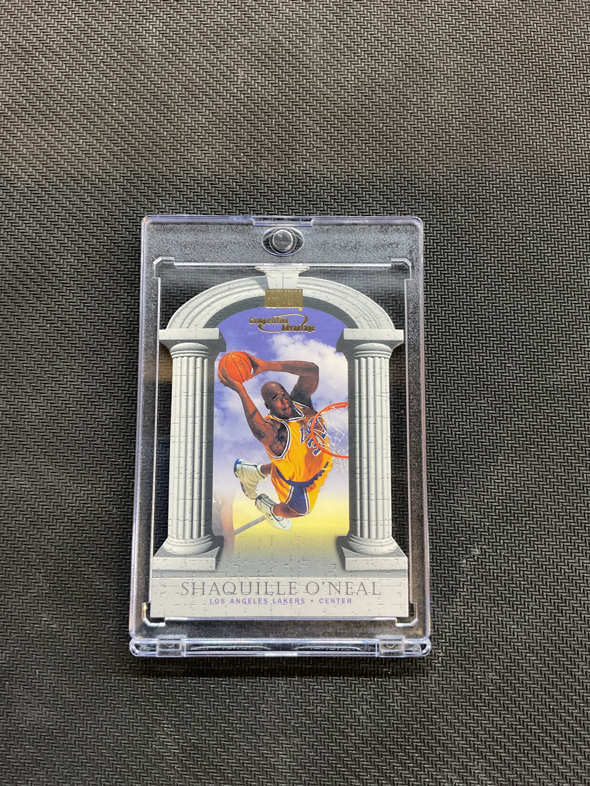 1997 Skybox Premium Shaquille O'Neal Competitive Advantage