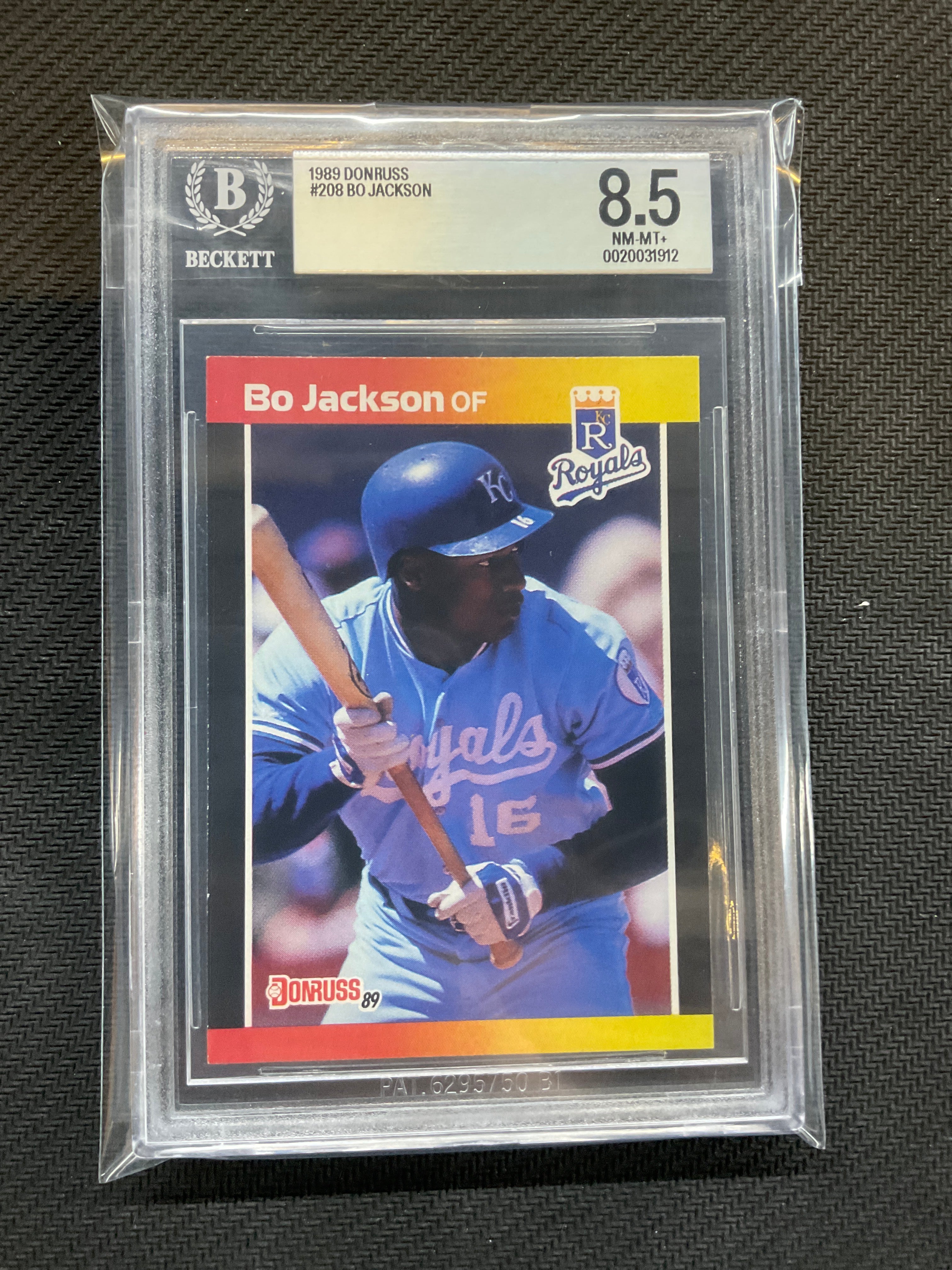 1989 Donruss #208 Bo Jackosn BGS 8.5 Royals