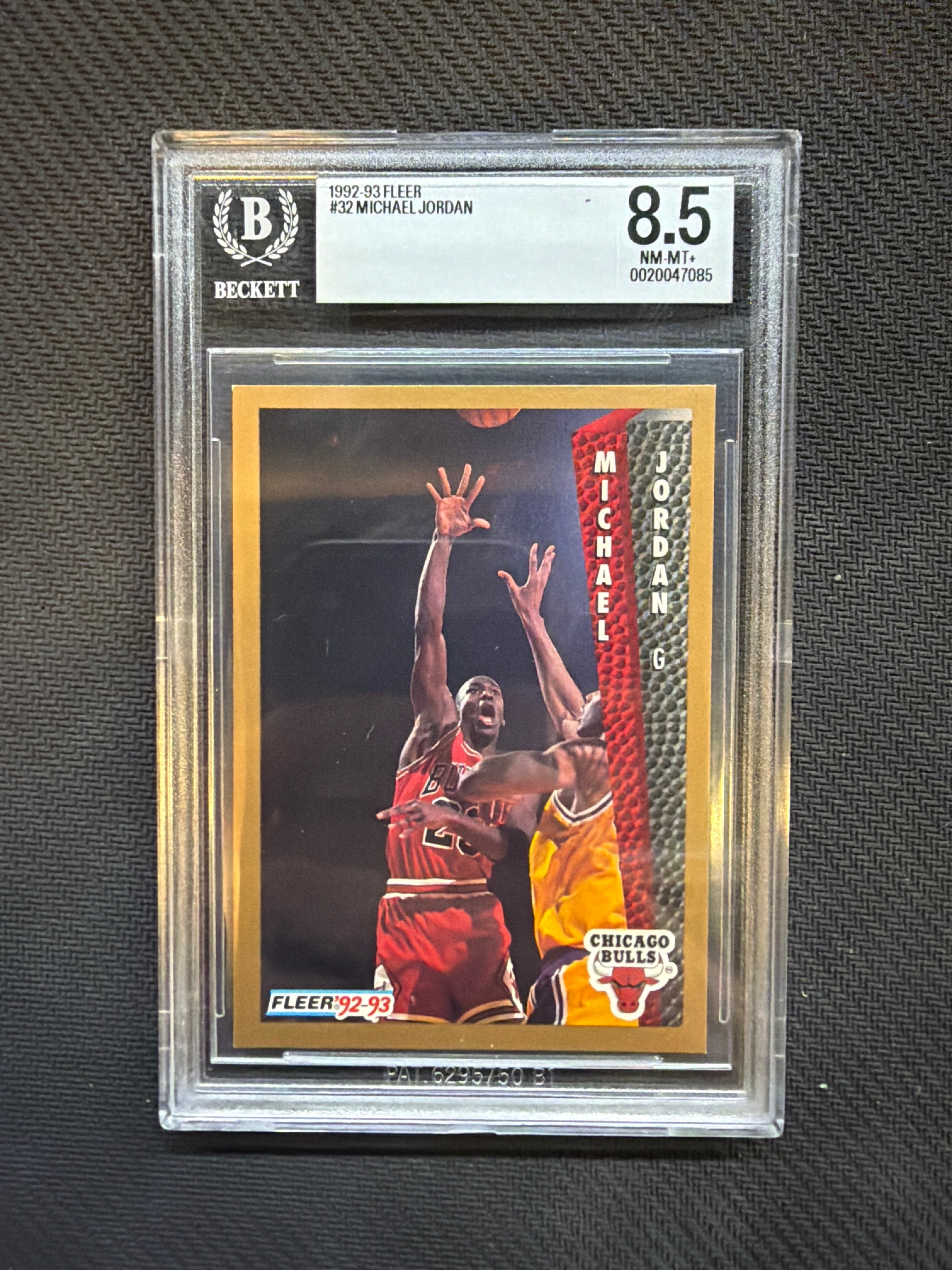 1992-93 Fleer Michael Jordan BGS 8.5 Bulls