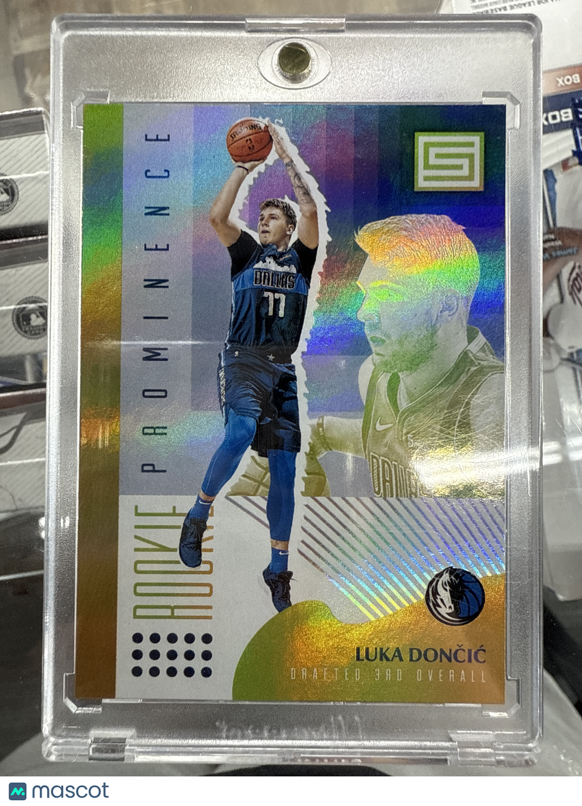 2018 Status Luka Doncic Rookie Gold Dallas