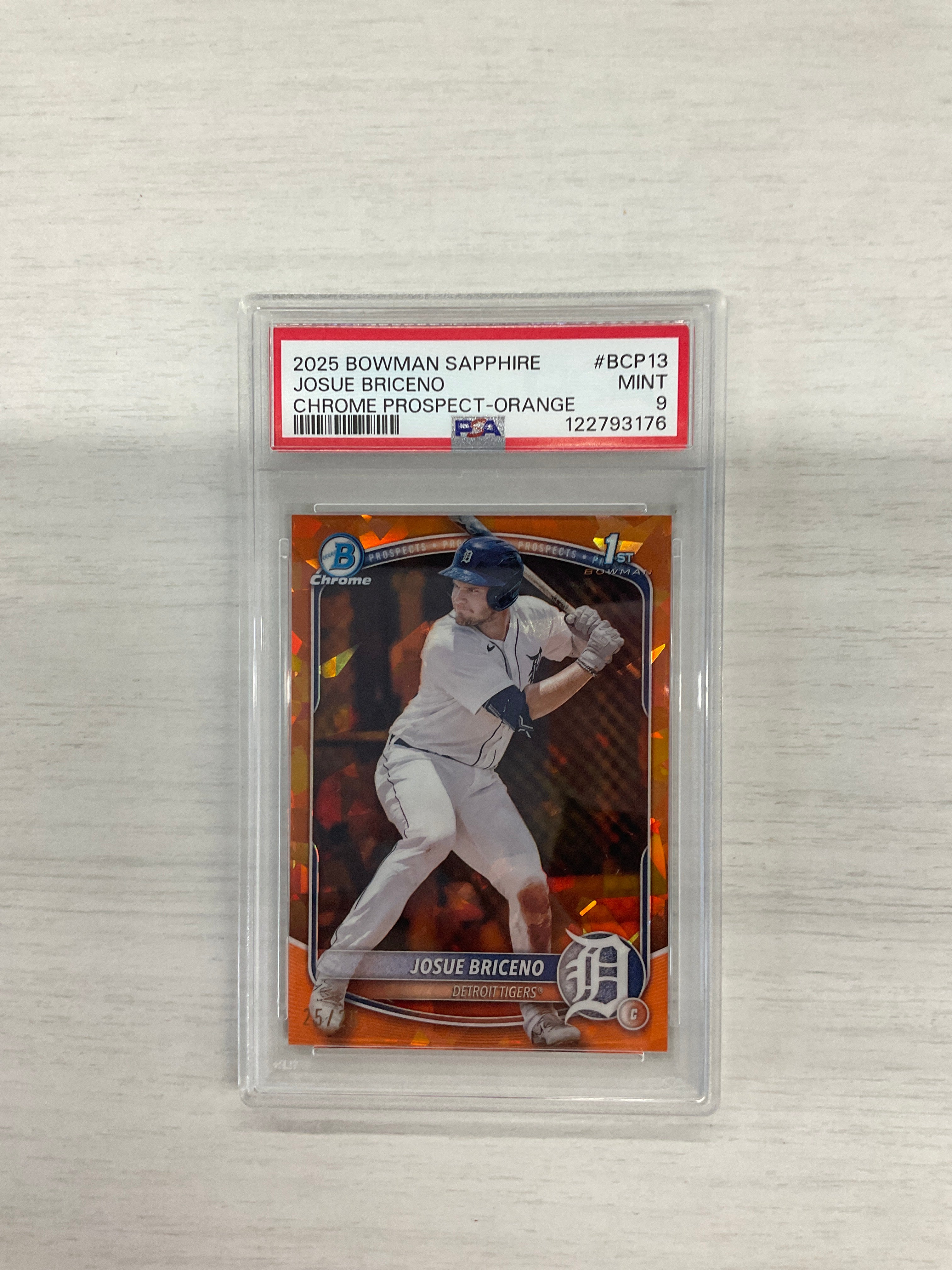 2025 Bowman Sapphire Josue Briceno Orange /25 PSA 9