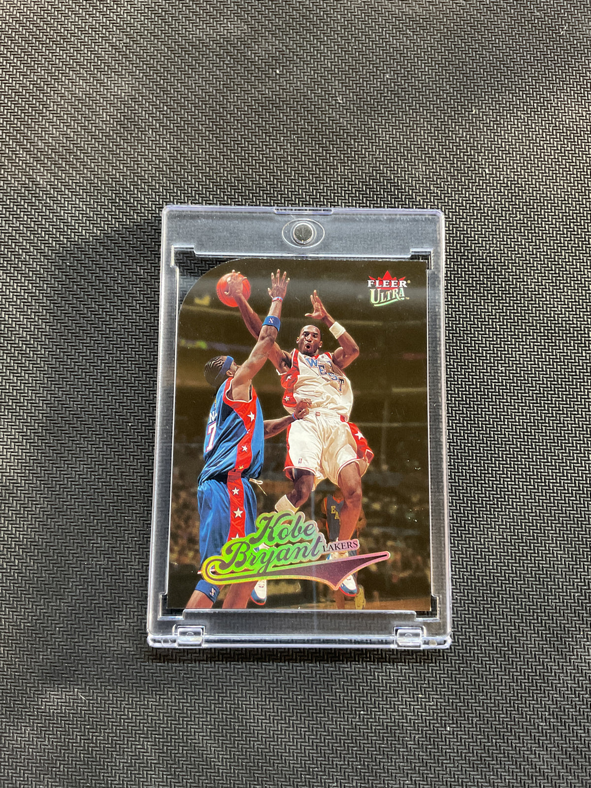 2004 Fleer Ultra Kobe Bryant Gold Medallion Lakers