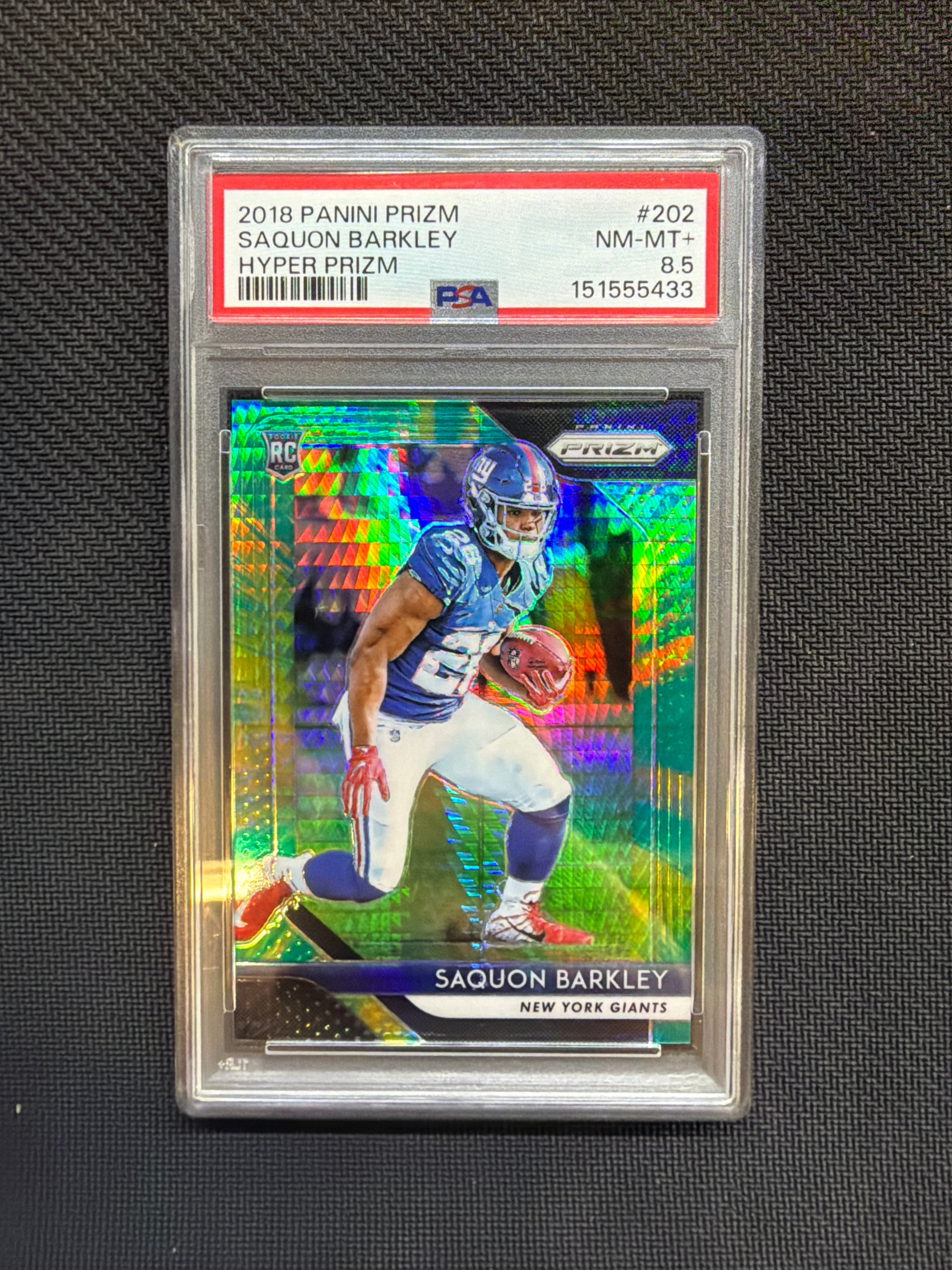 2018 Panini Prizm Saquon Barkley Hyper /275 PSA 8.5 Rookie